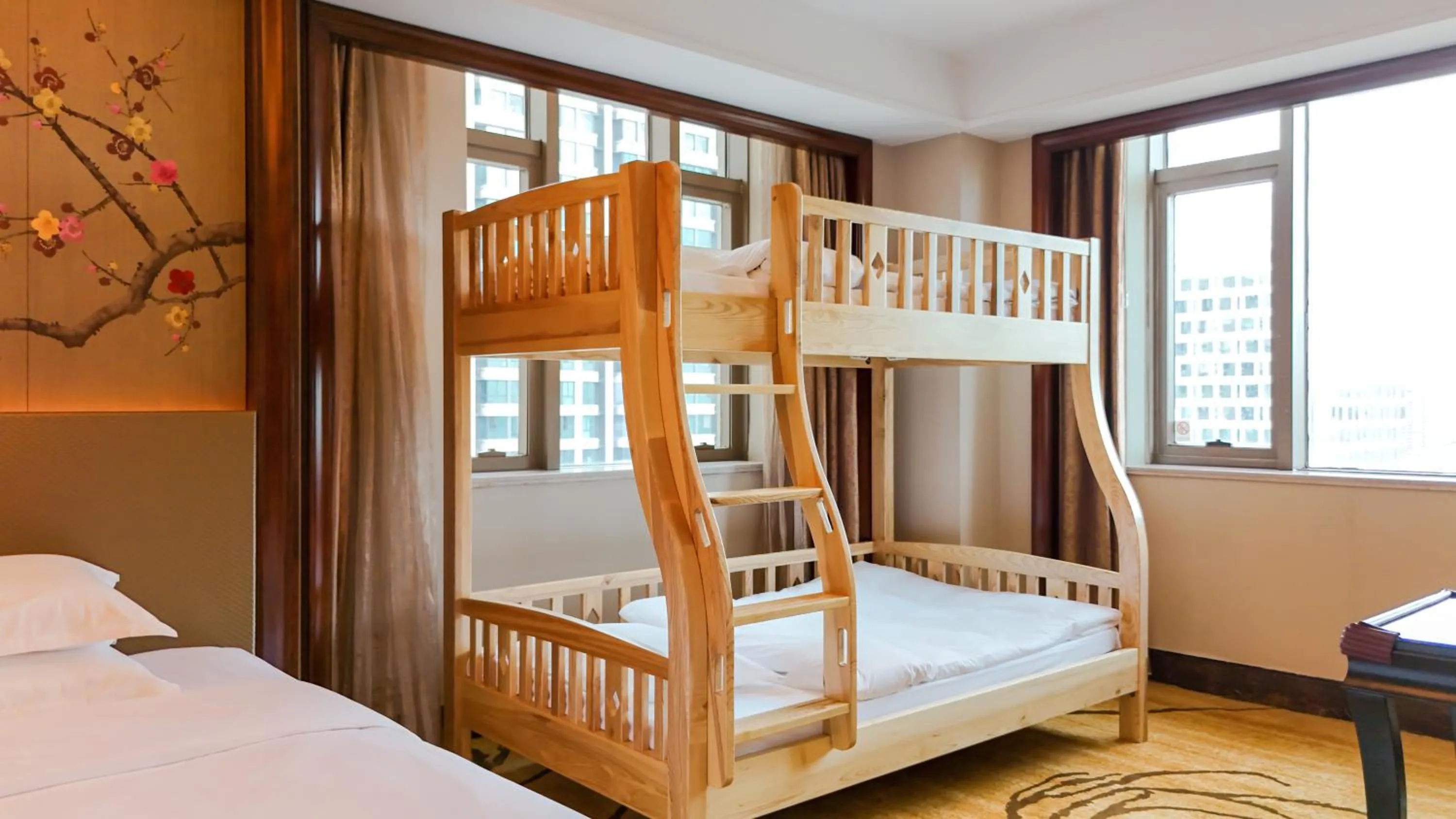 Family, Bed in Sheraton Shantou Hotel