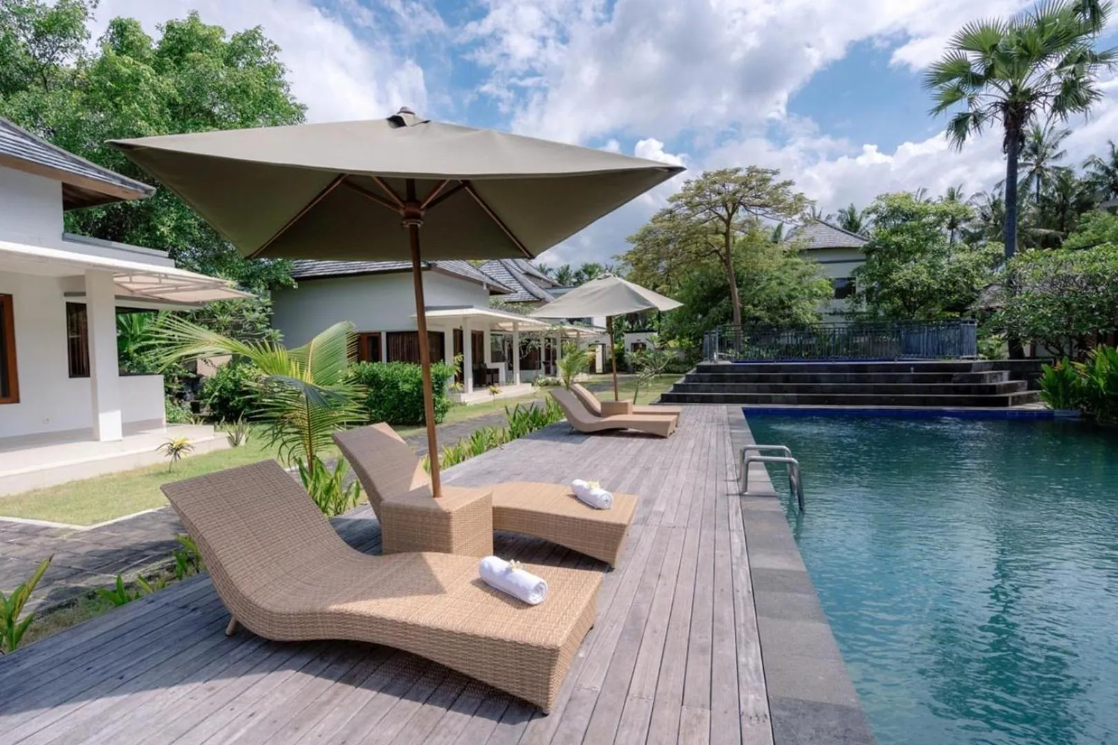 Swimming pool in Ariana Beach Resort Amed Bali