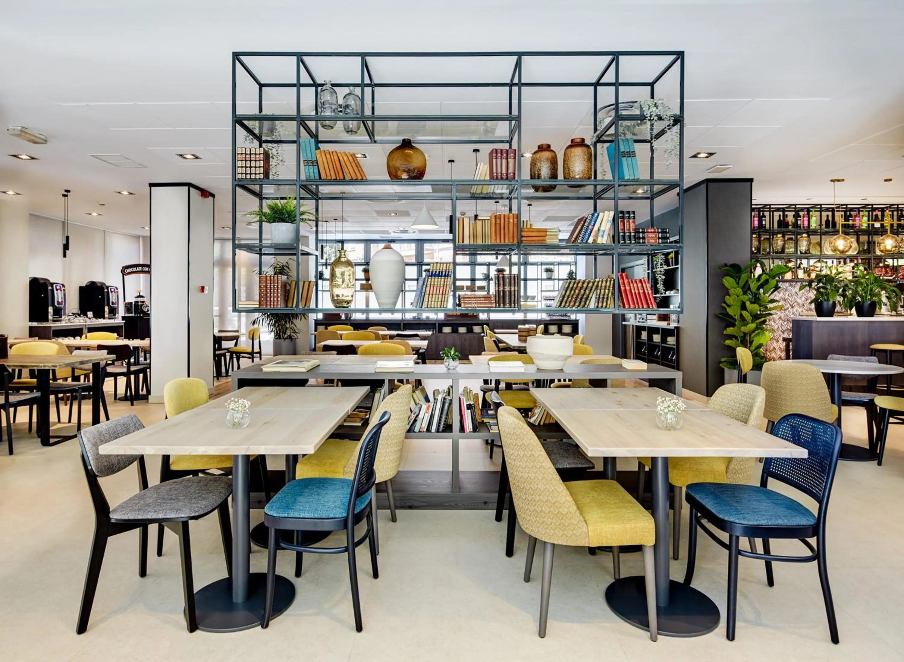 Restaurant/places to eat in Sercotel Madrid Aeropuerto