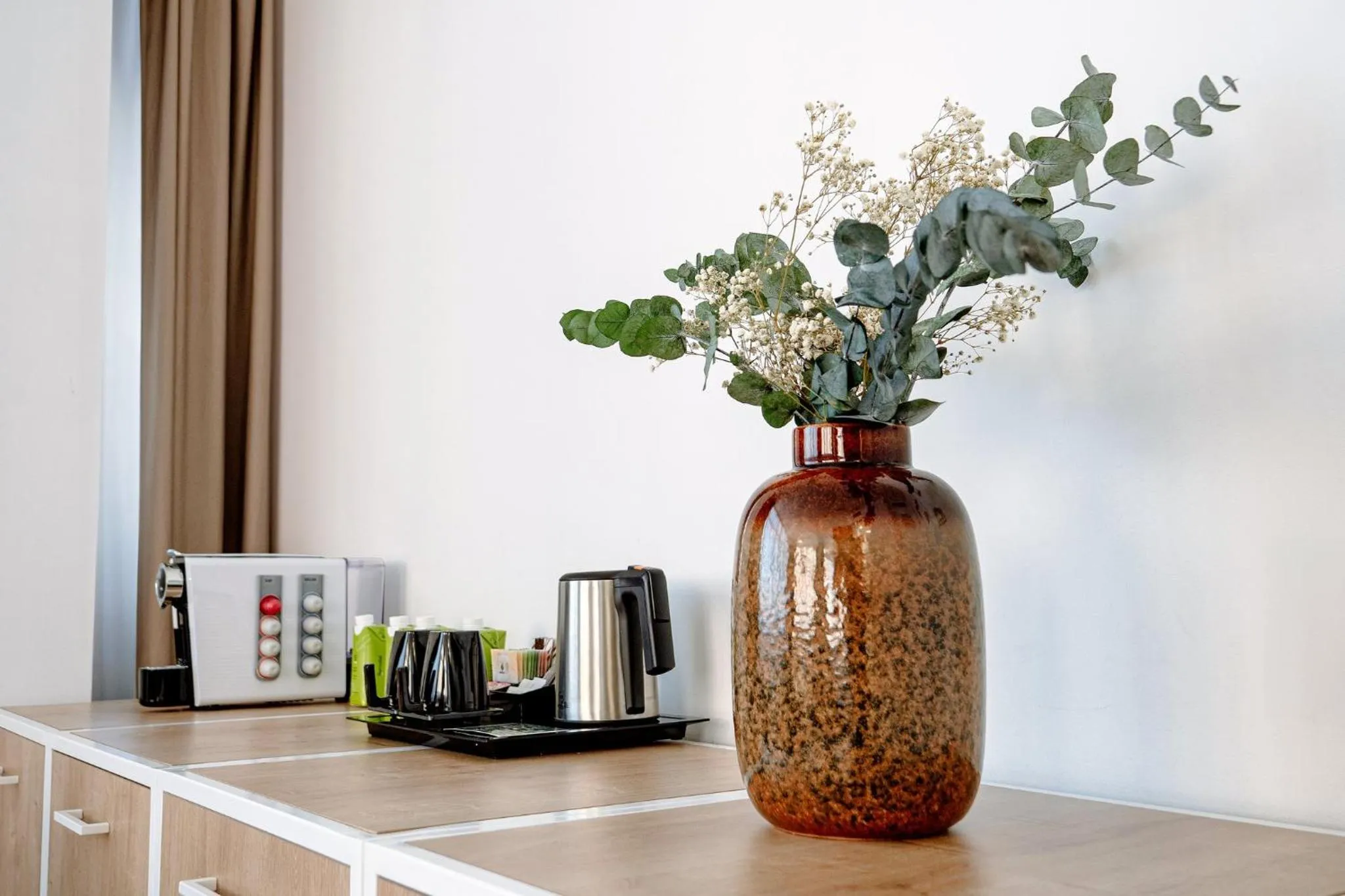 Photo of the whole room in Sercotel Madrid Aeropuerto