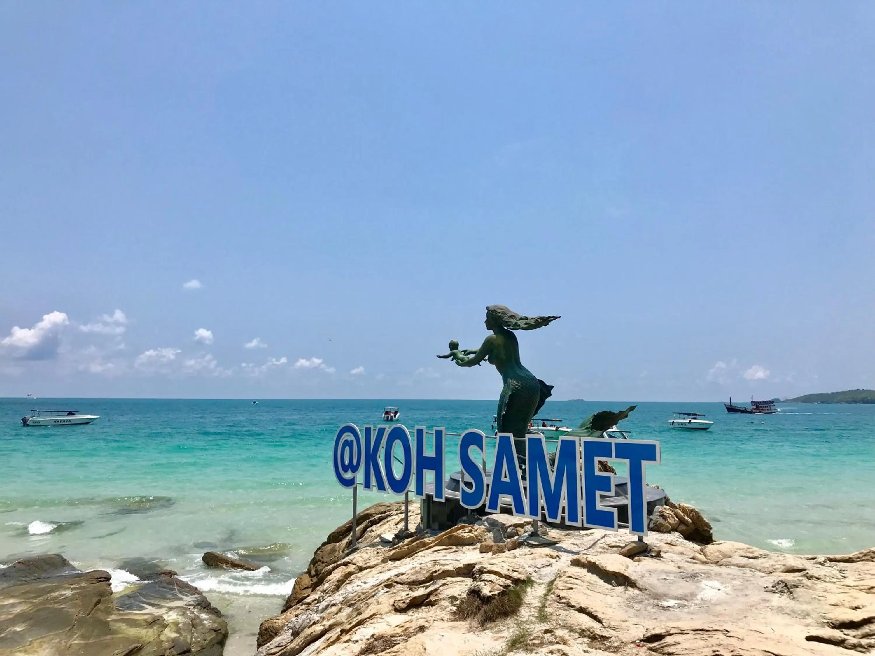 Nearby landmark in Green Bay Samed Resort