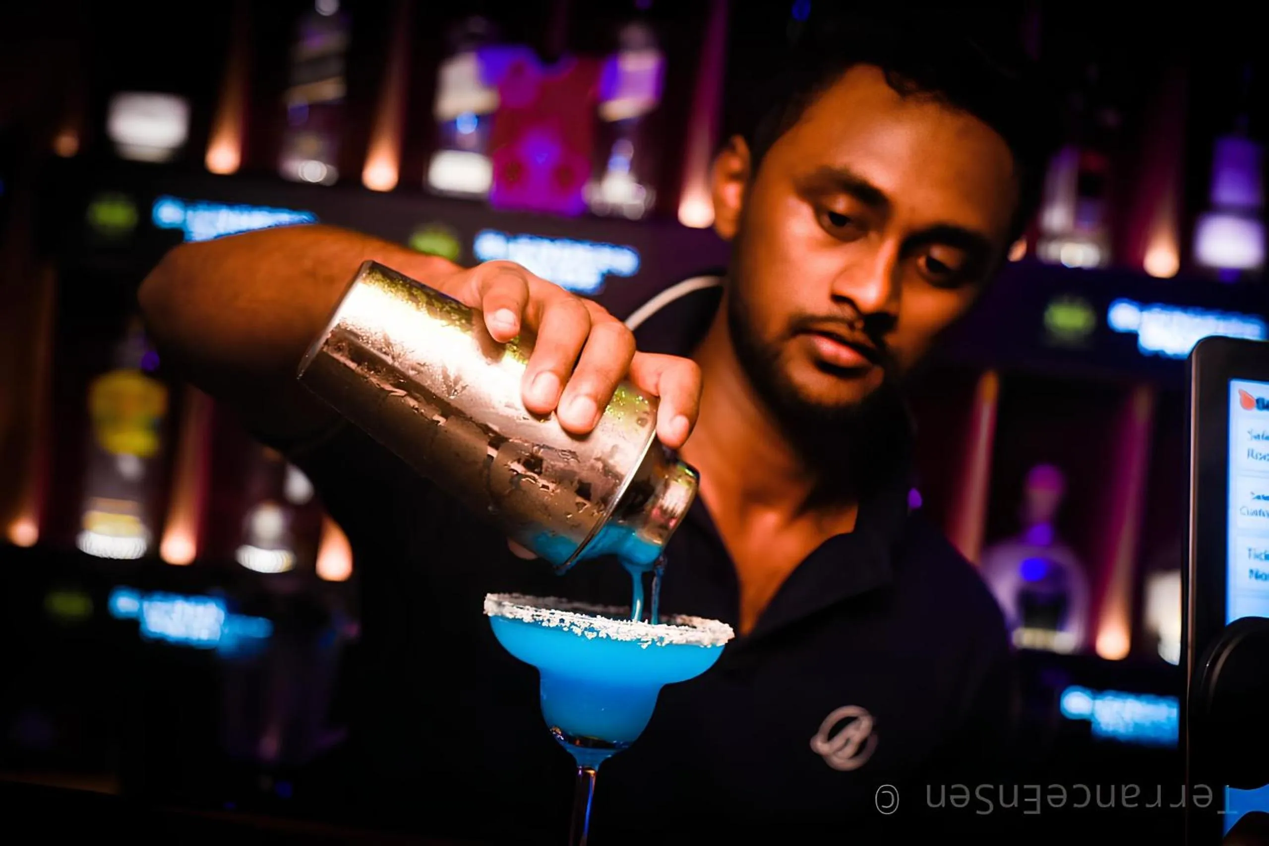 Nightclub / DJ in Sizzle Sports Club