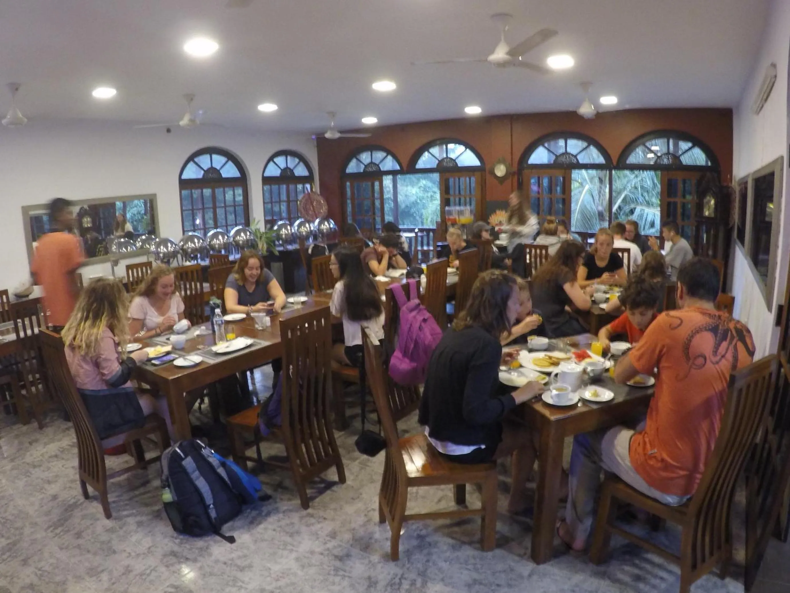 Restaurant/places to eat in Sizzle Sports Club