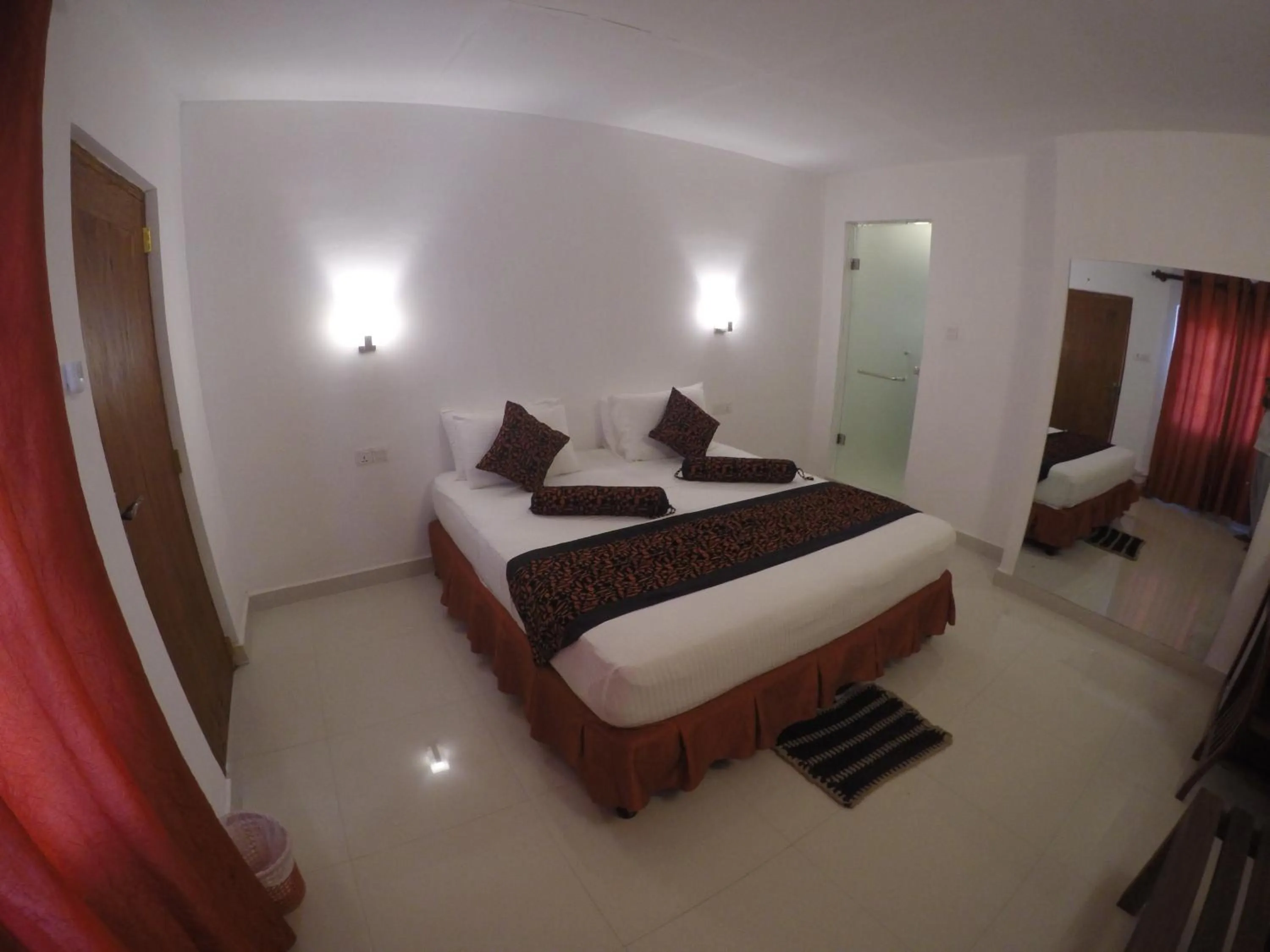 Photo of the whole room, Bed in Sizzle Sports Club