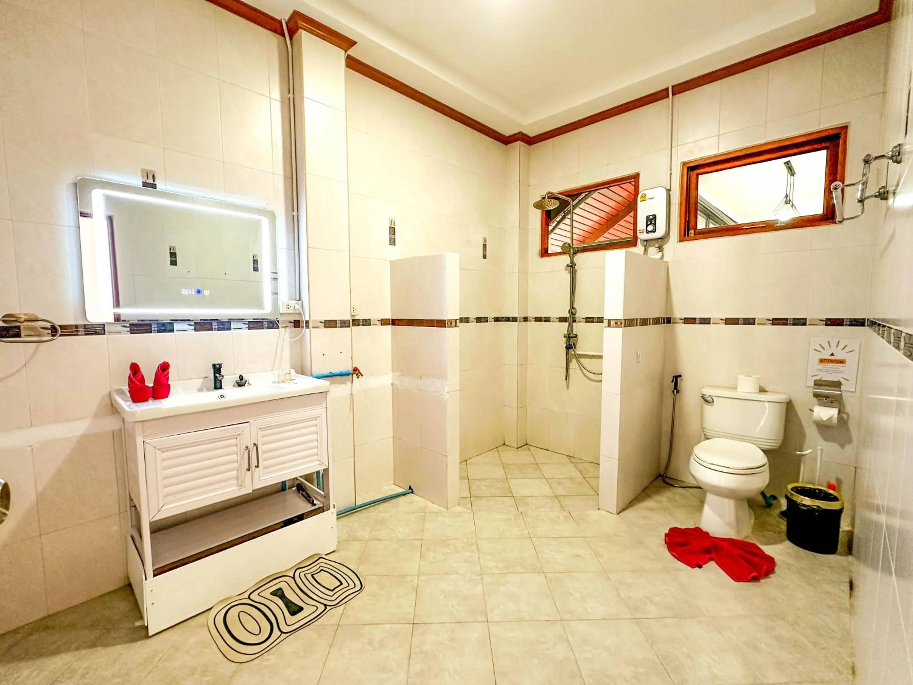 Shower in Amara Beach Resort Koh Phangan