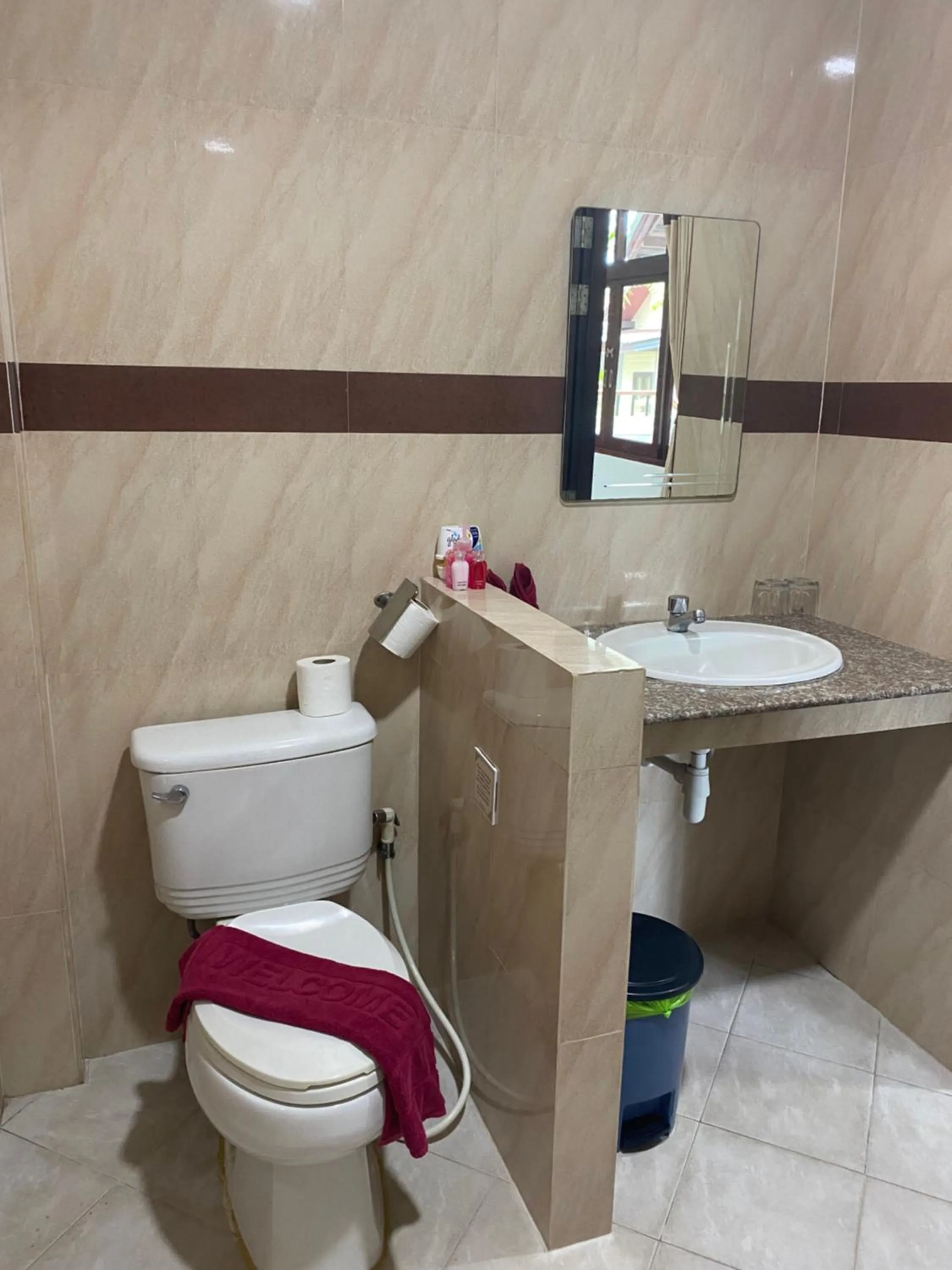 Toilet in Amara Beach Resort Koh Phangan