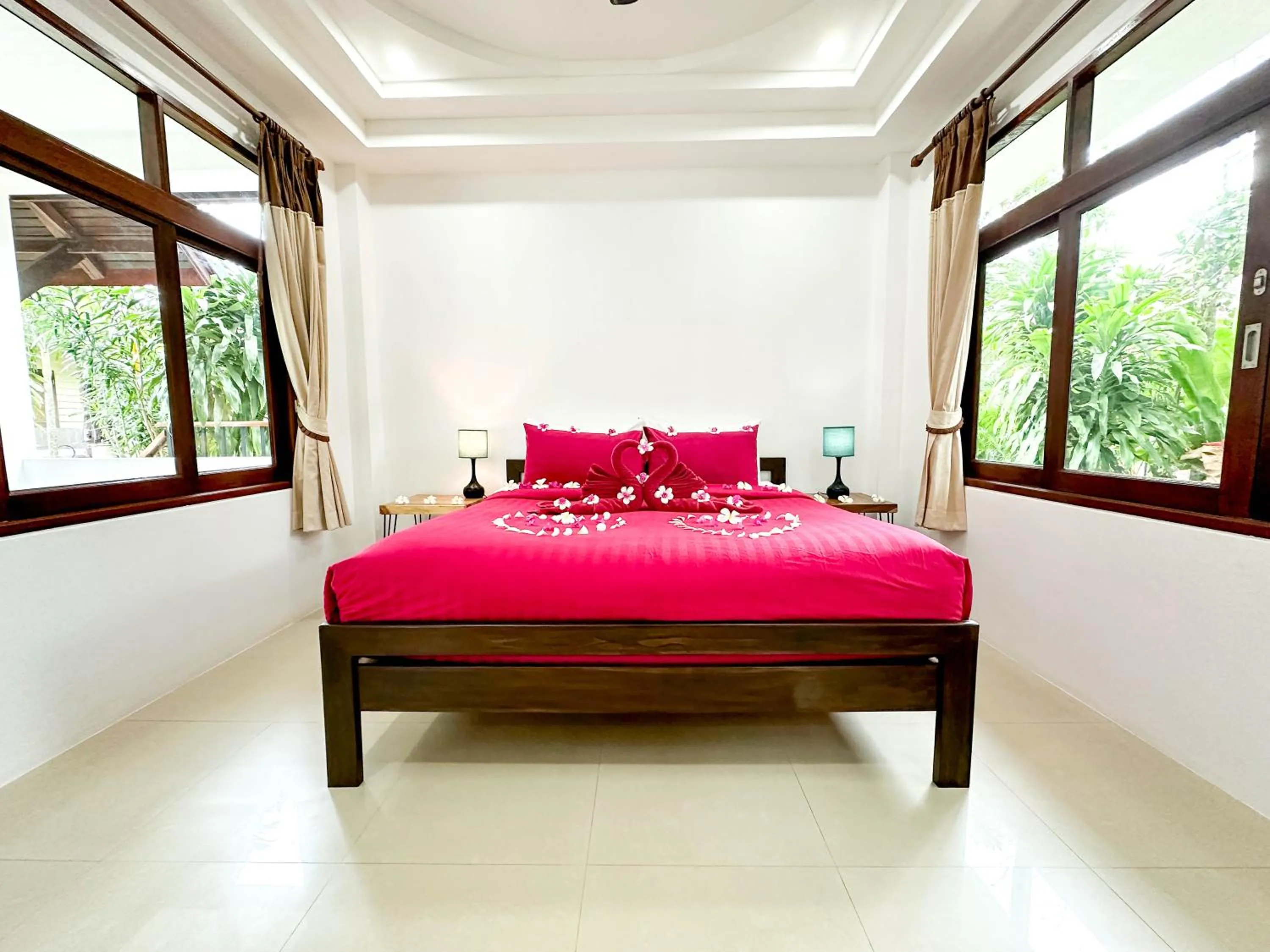 Bed in Amara Beach Resort Koh Phangan