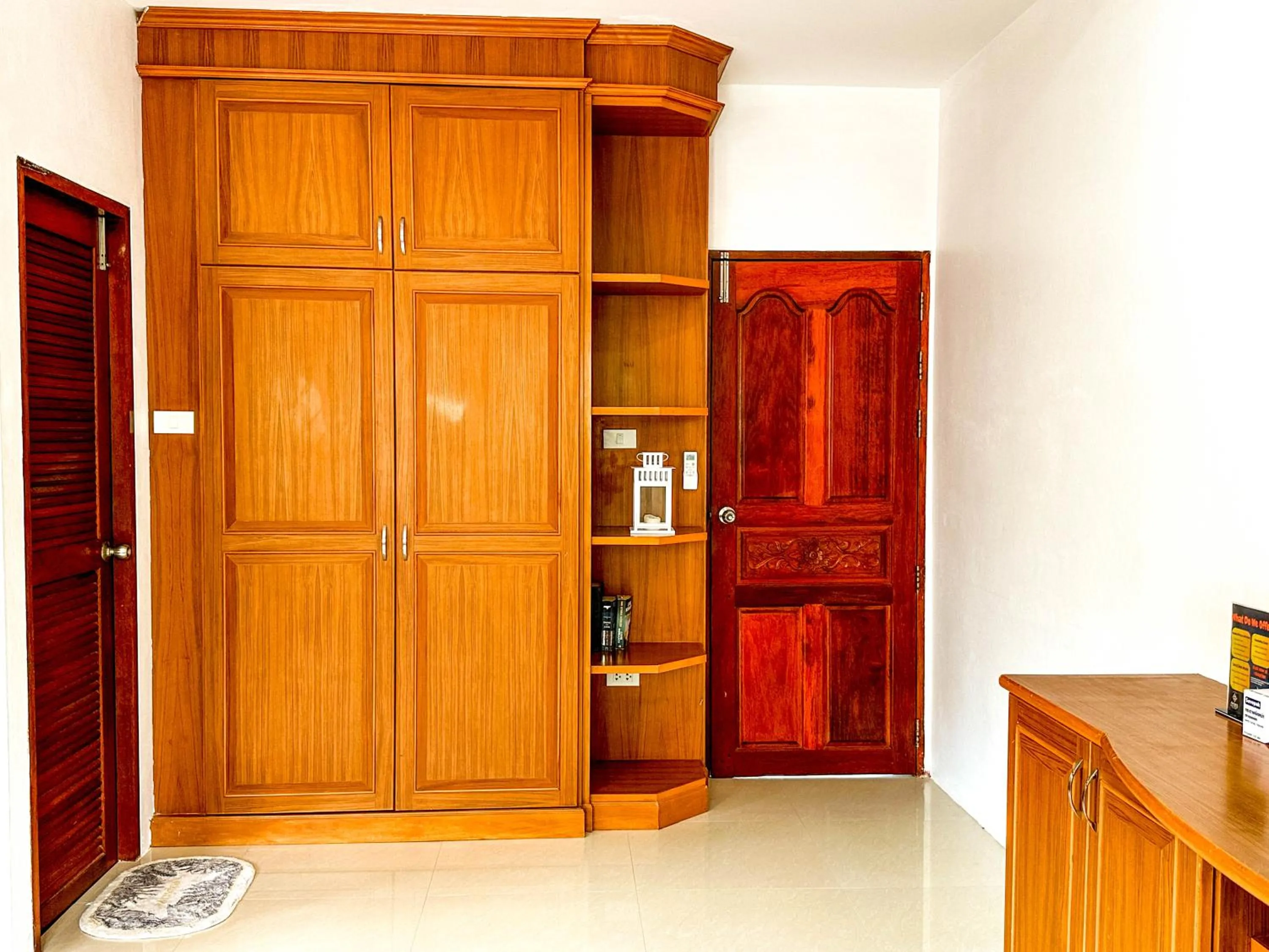 wardrobe in Amara Beach Resort Koh Phangan