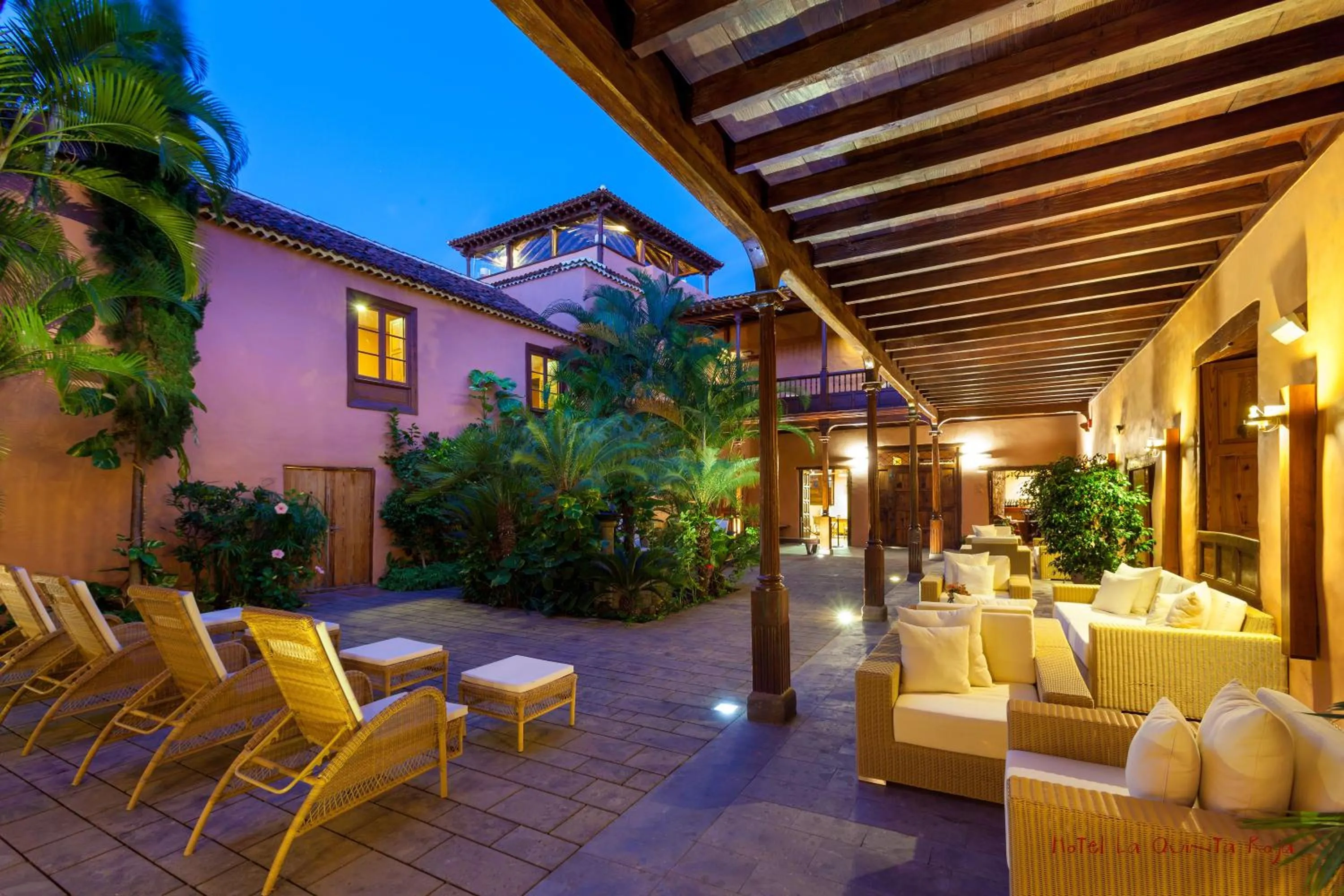 Patio in Hotel LIVVO La Quinta Roja