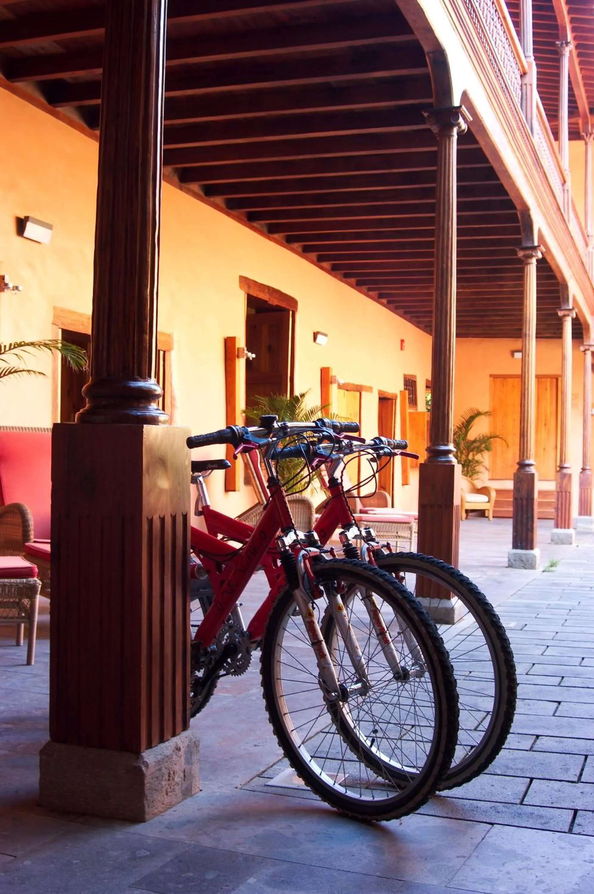 Cycling in Hotel LIVVO La Quinta Roja