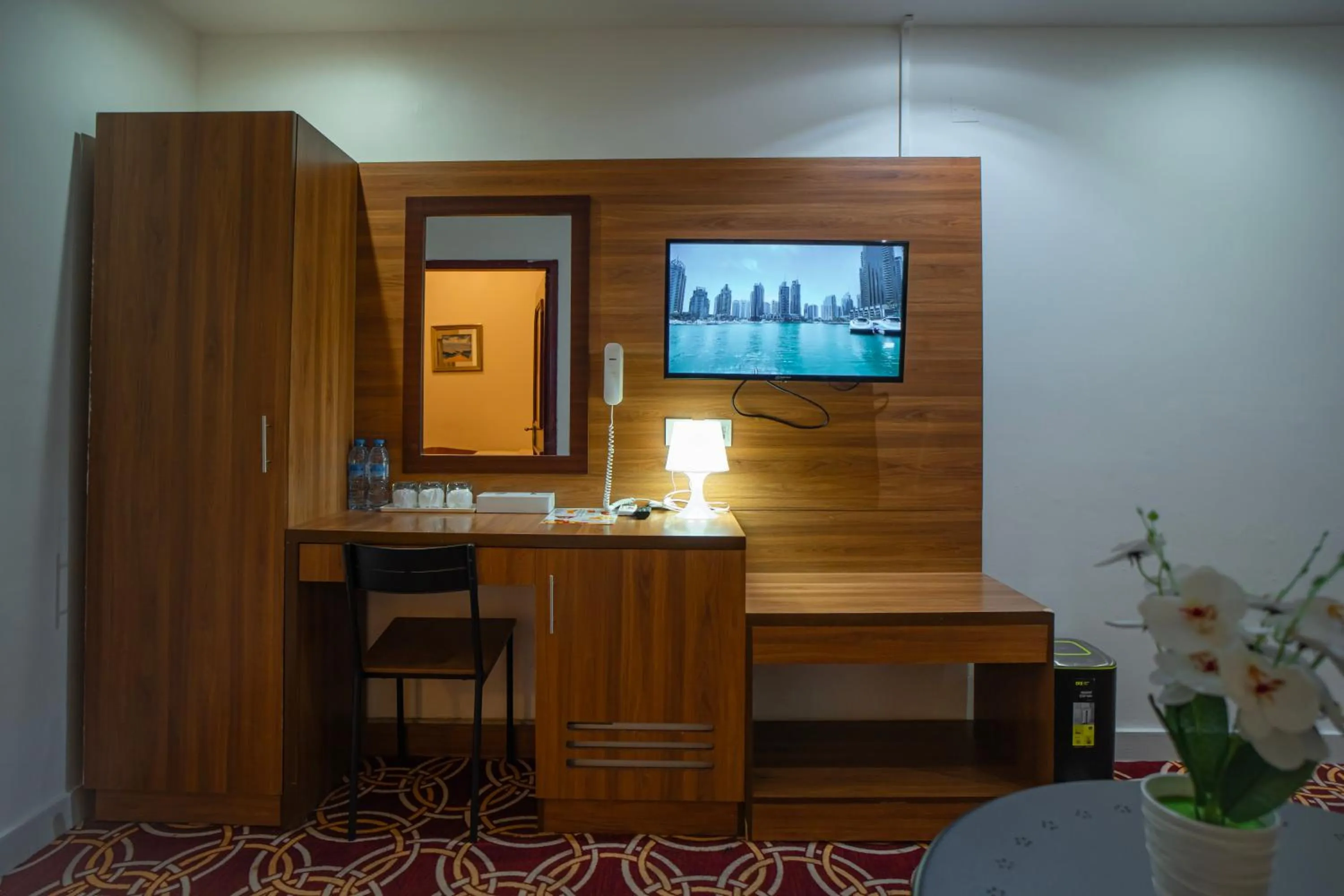 TV and multimedia in AL KARNAK HOTEL - BRANCH