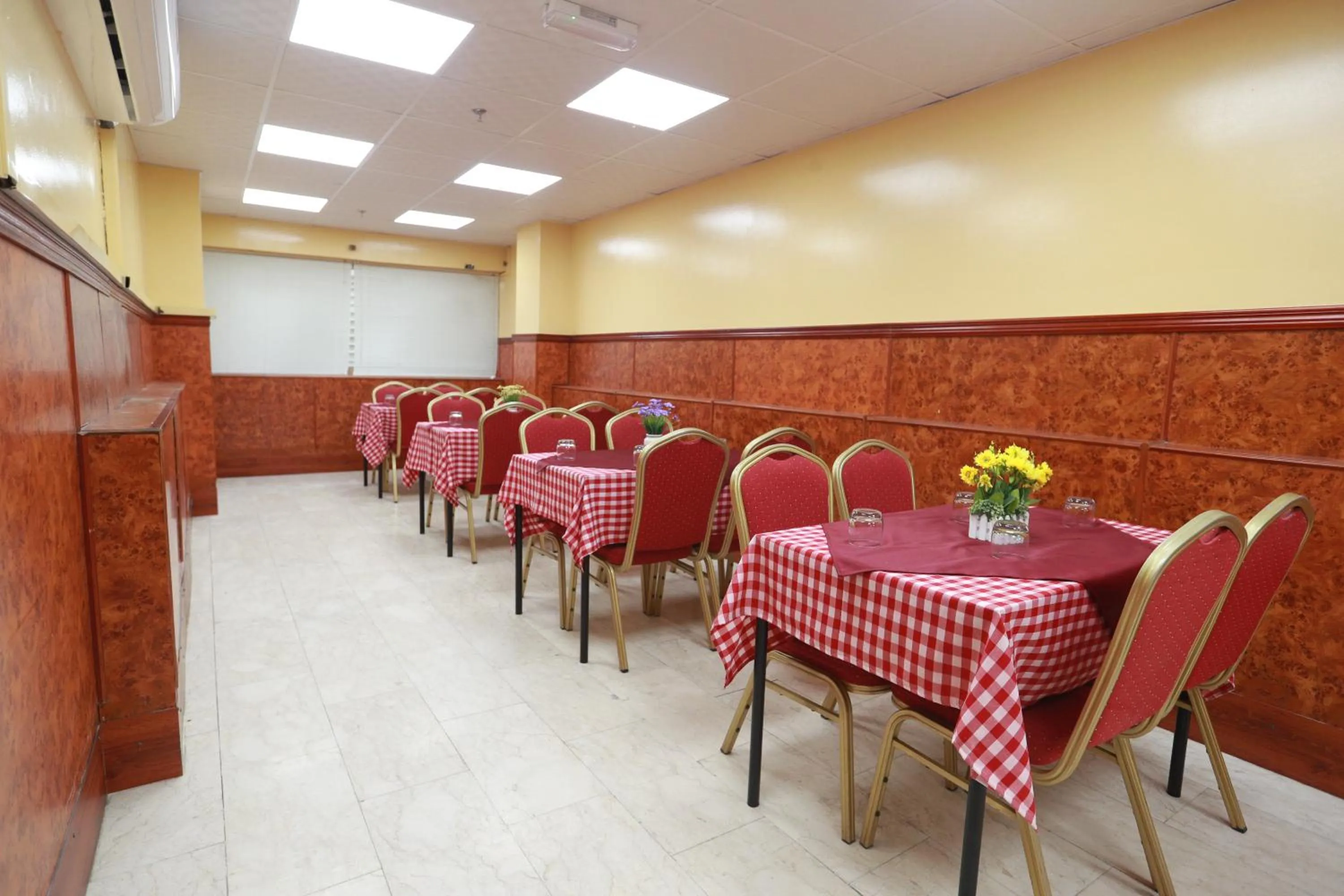 Breakfast in AL KARNAK HOTEL - BRANCH