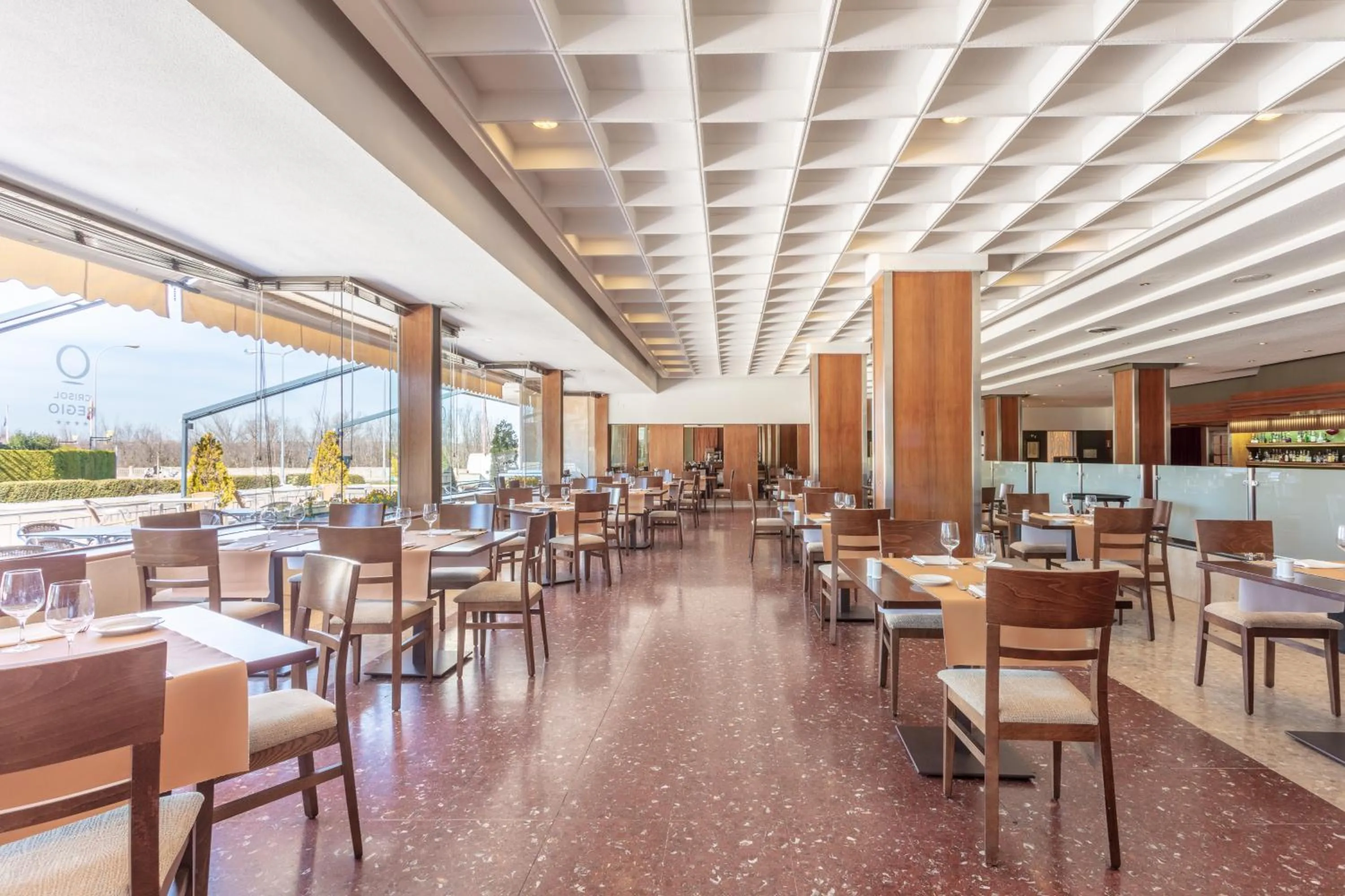 Restaurant/places to eat in Crisol Regio