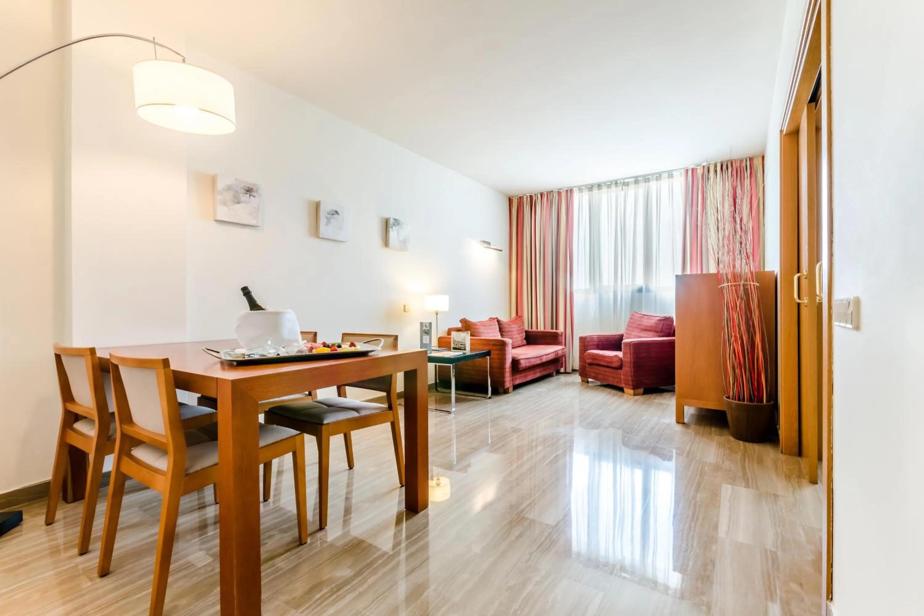 TV and multimedia in Exe Barbera Parc