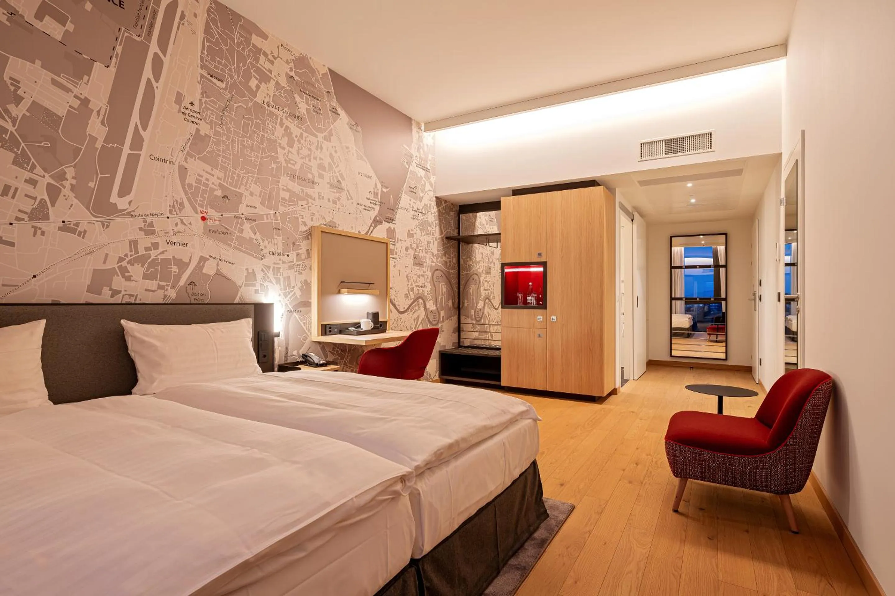 TV and multimedia, Bed in IntercityHotel Geneva