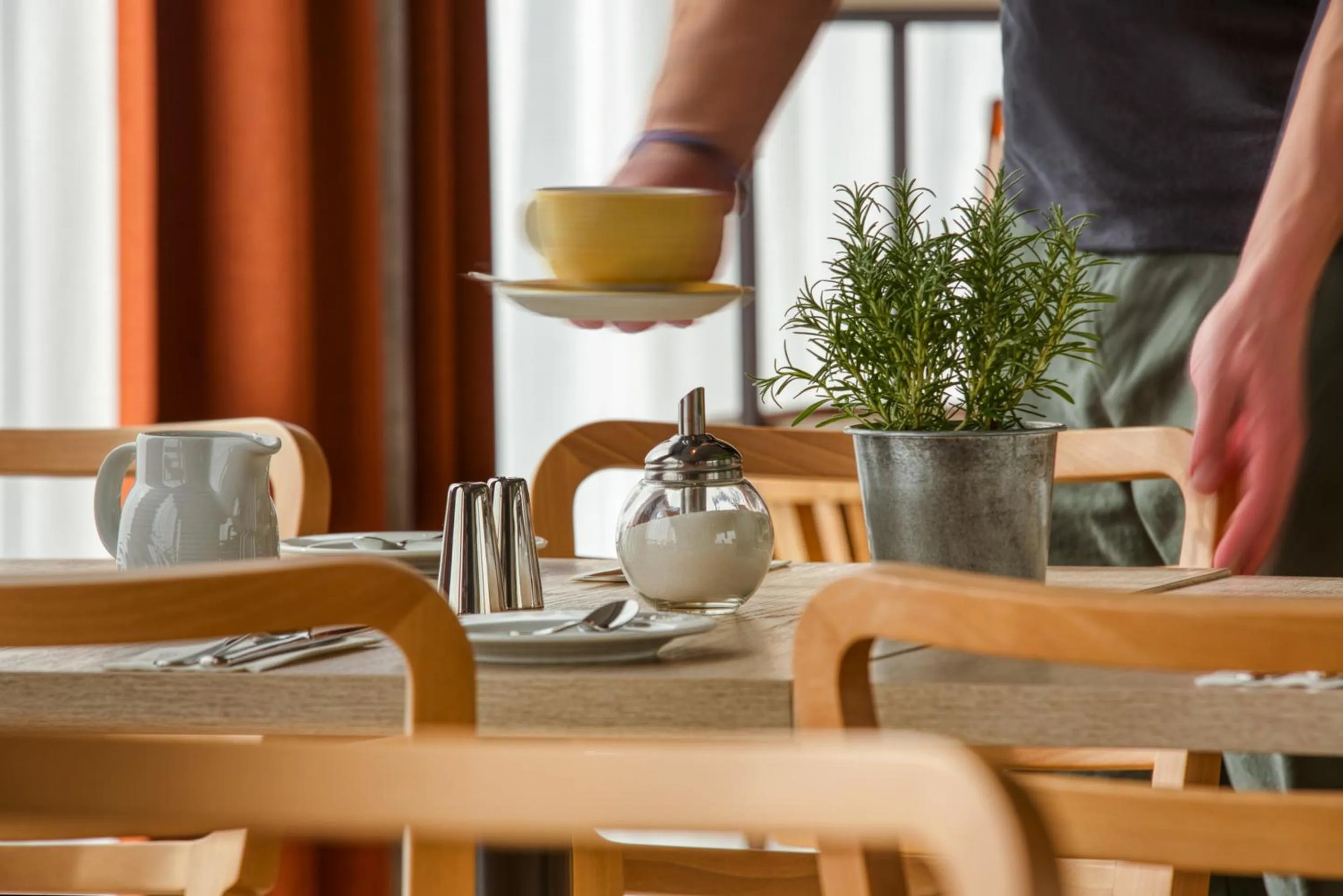 Breakfast in IntercityHotel Geneva