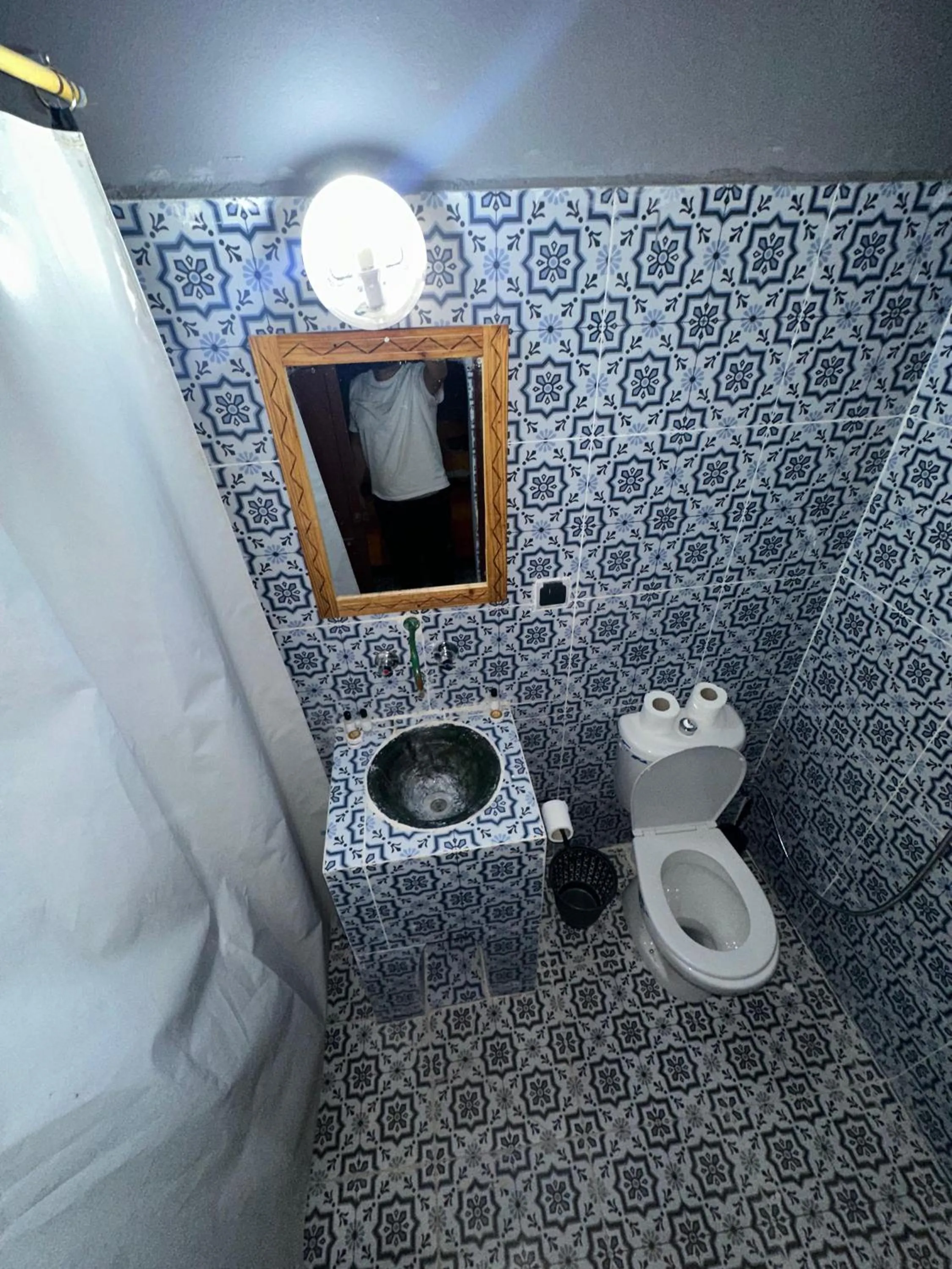 Shower in Riad Dar Zaouia