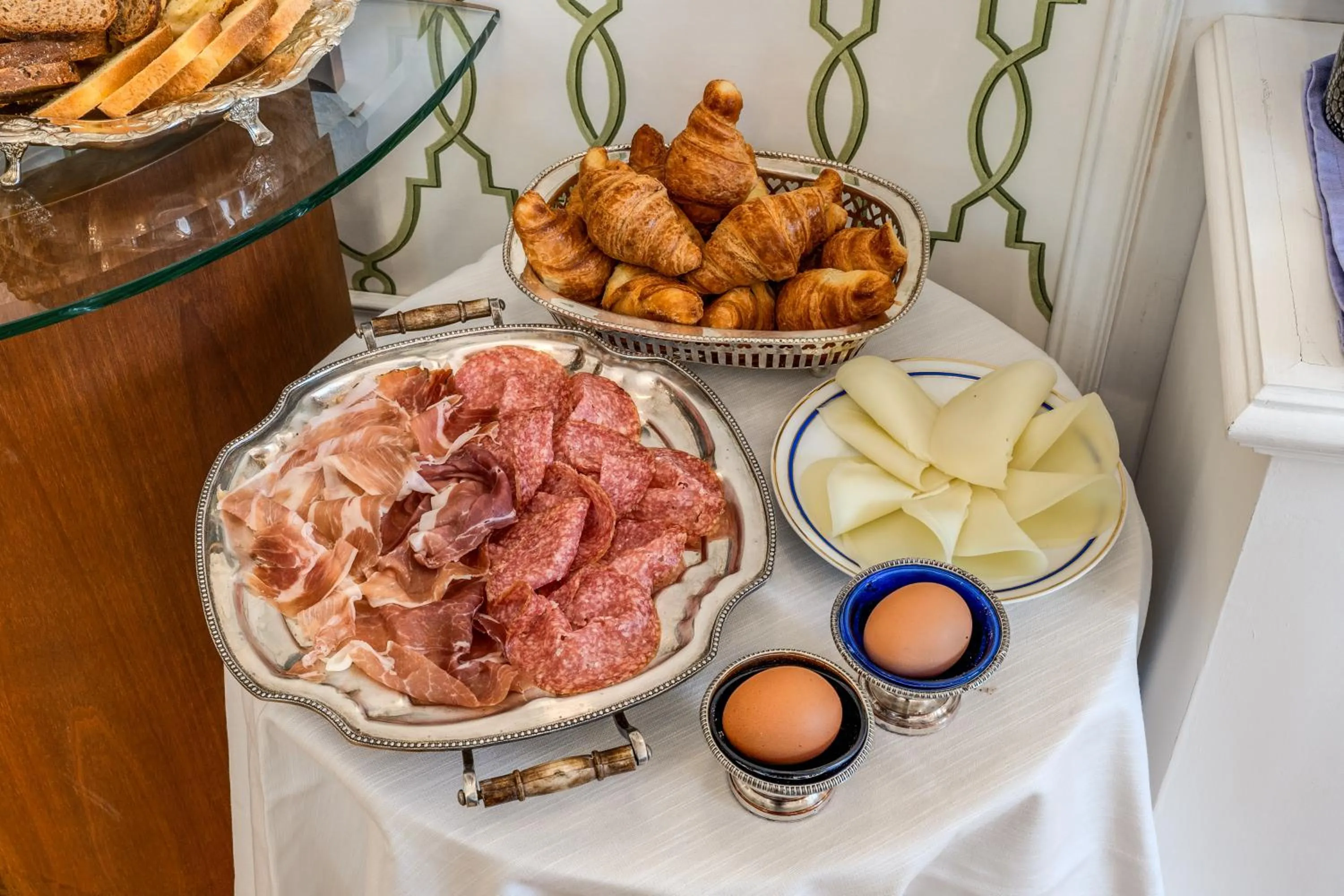 Breakfast in Mangili Garden Hotel