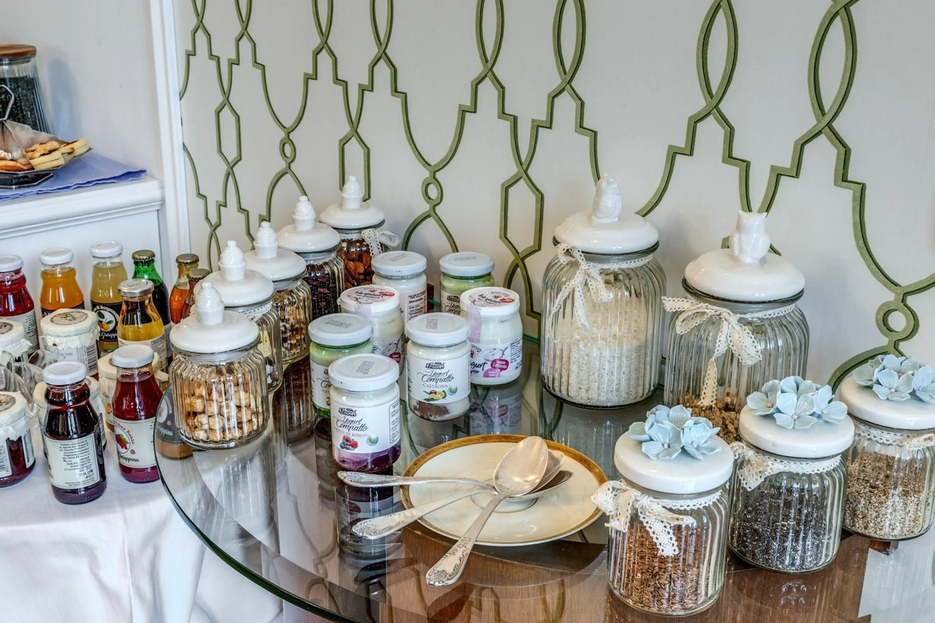 Breakfast in Mangili Garden Hotel