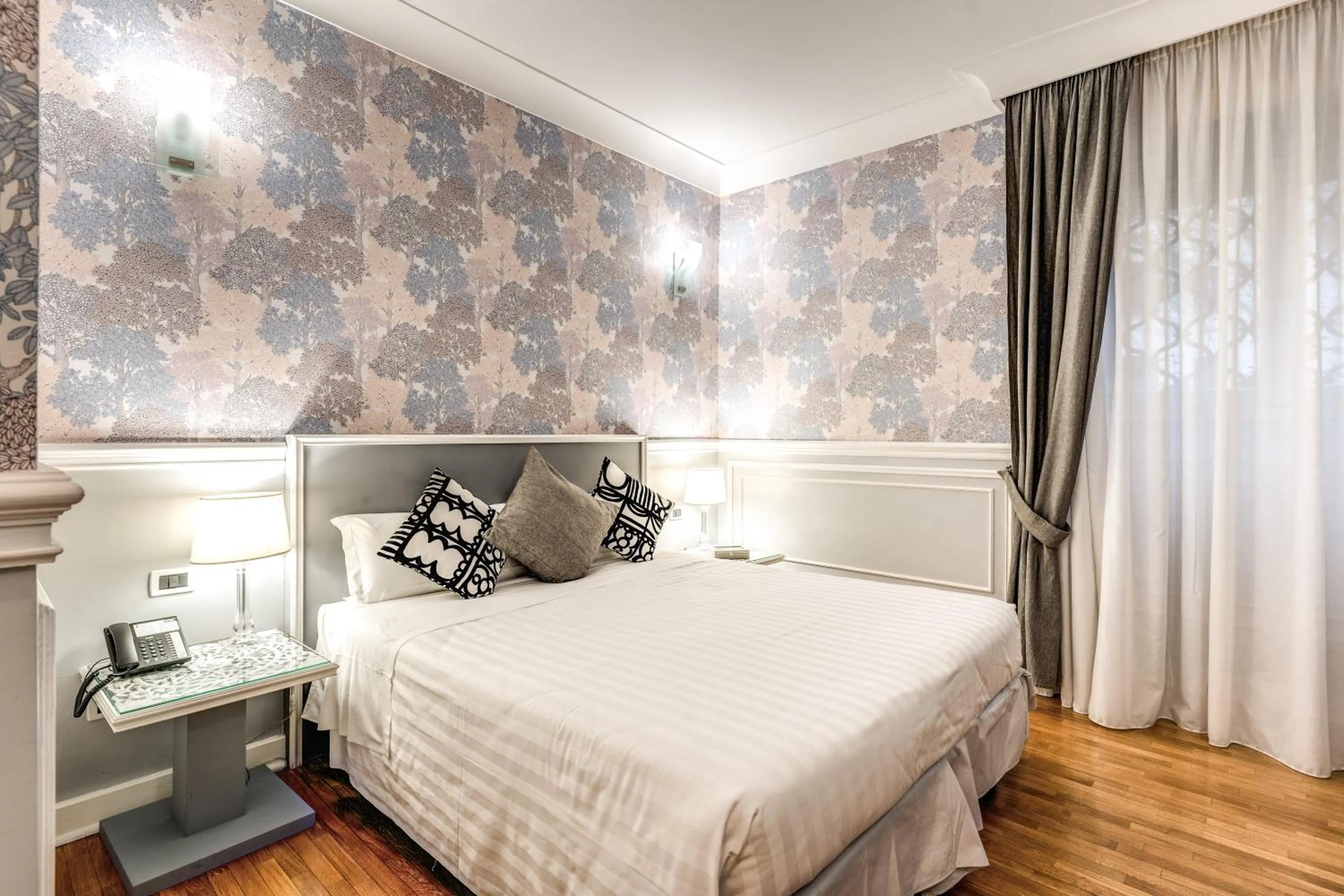 Bedroom, Bed in Mangili Garden Hotel