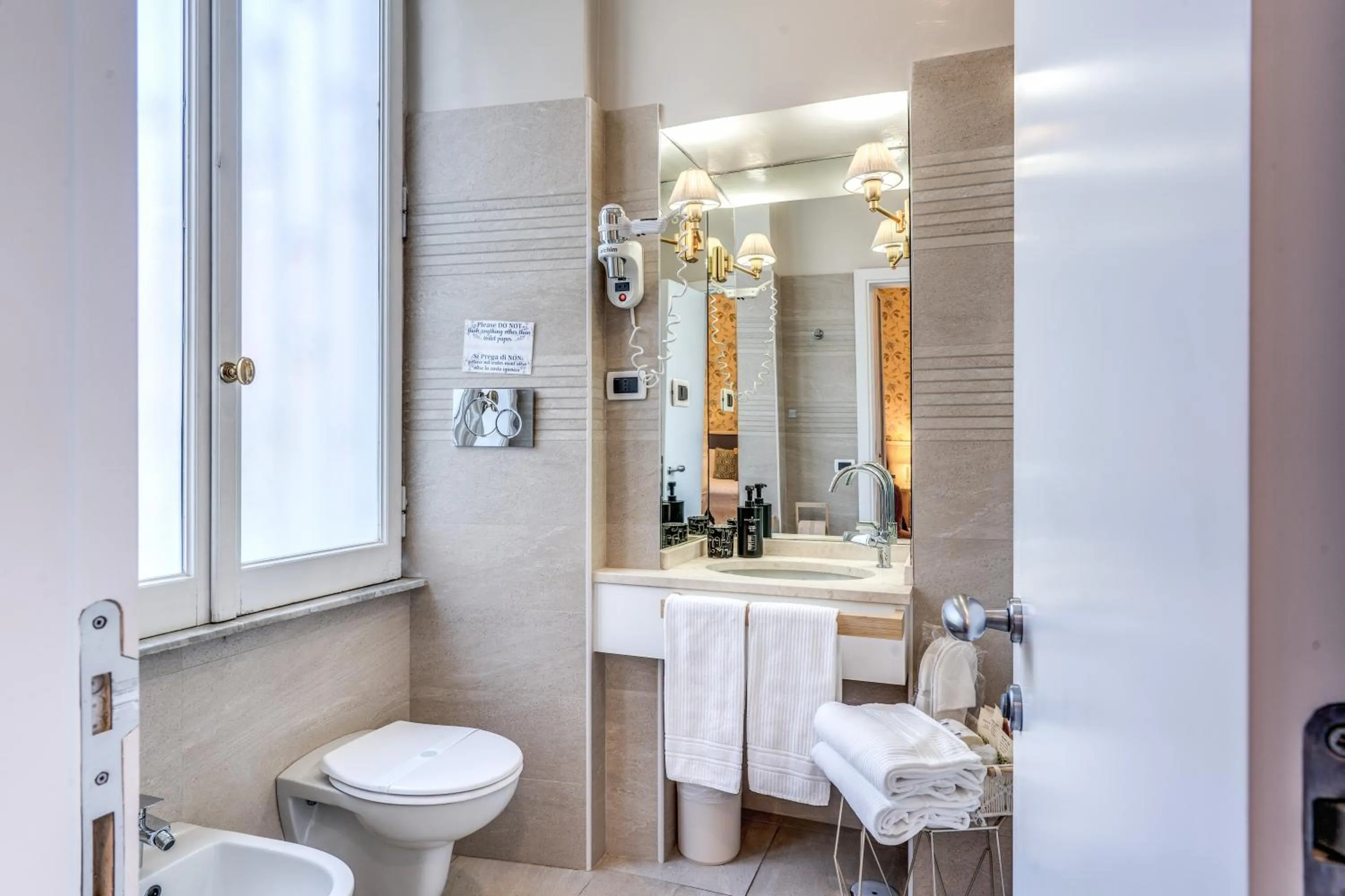 Bathroom in Mangili Garden Hotel