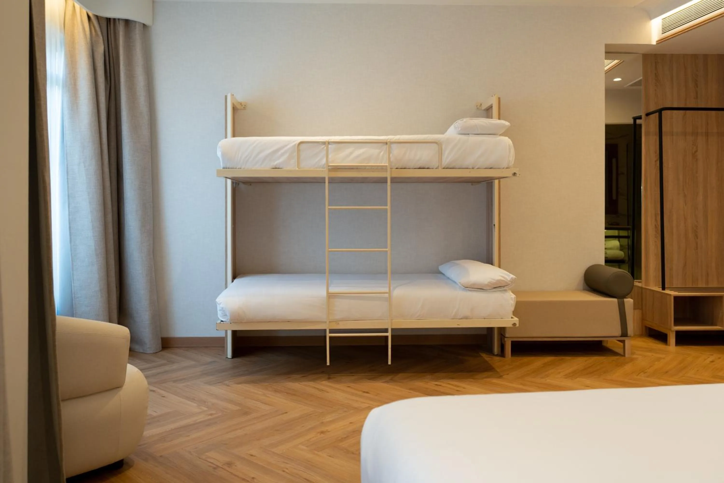 Bedroom, Bed in Petit Palace Chueca