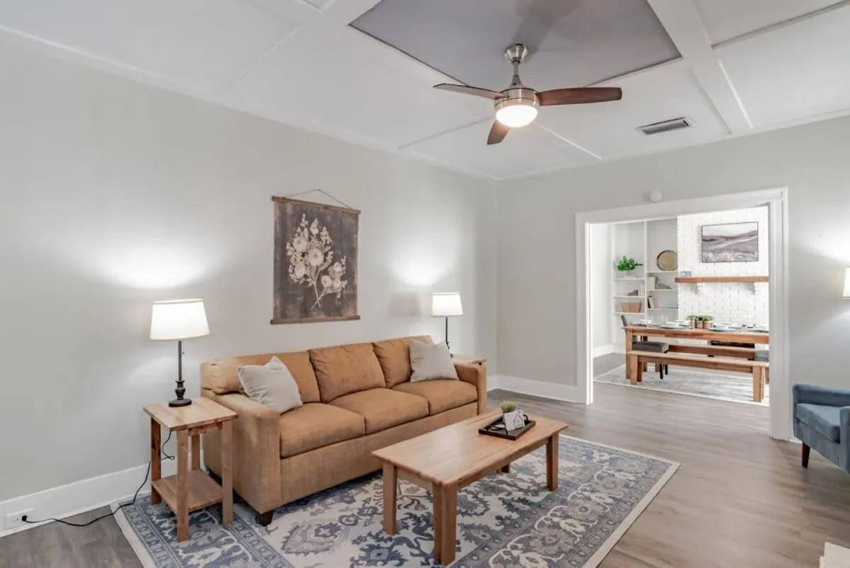 Modern Cottage on Michigan