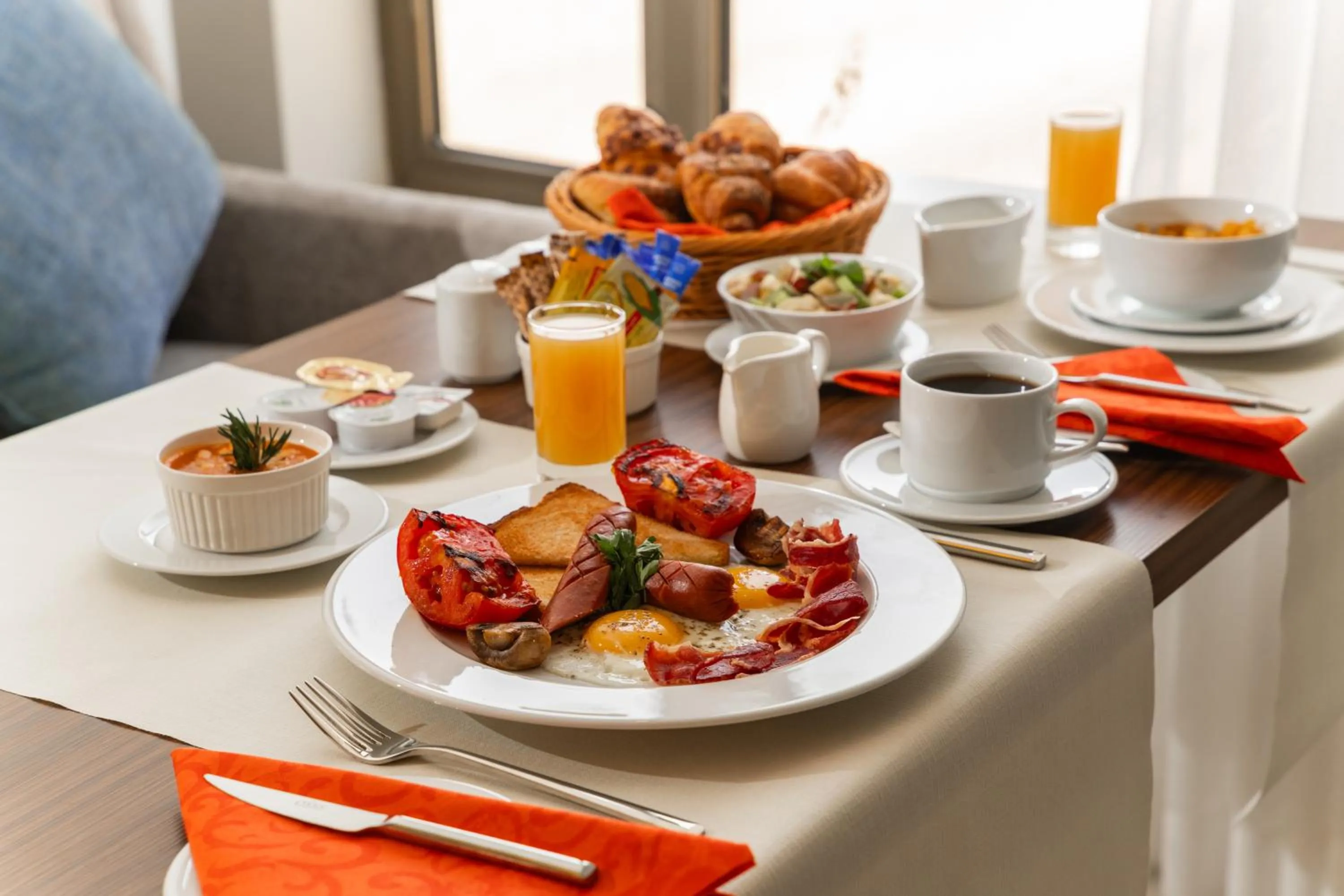 Food and drinks in Swiss Spirit Hotel & Suites Dammam Corniche