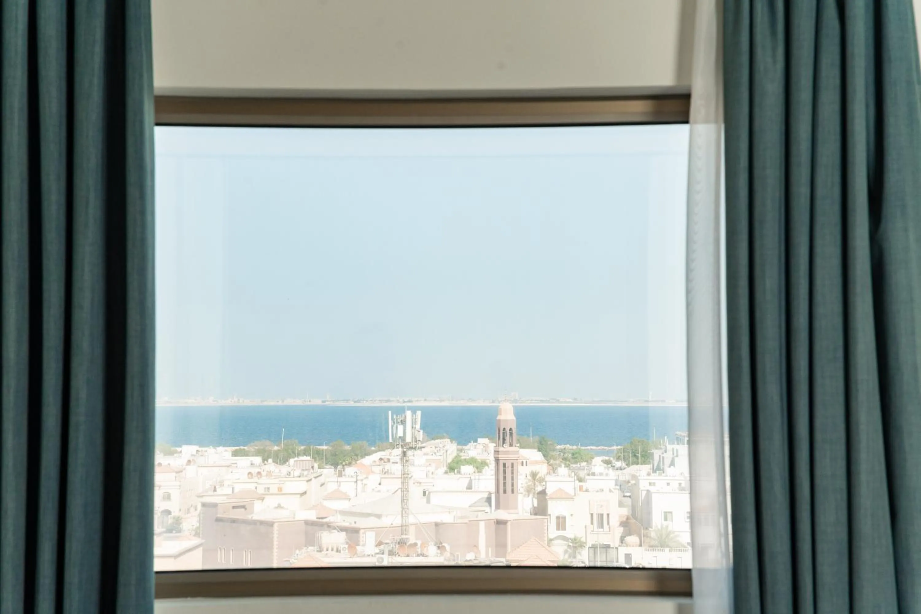 Quiet street view in Swiss Spirit Hotel & Suites Dammam Corniche