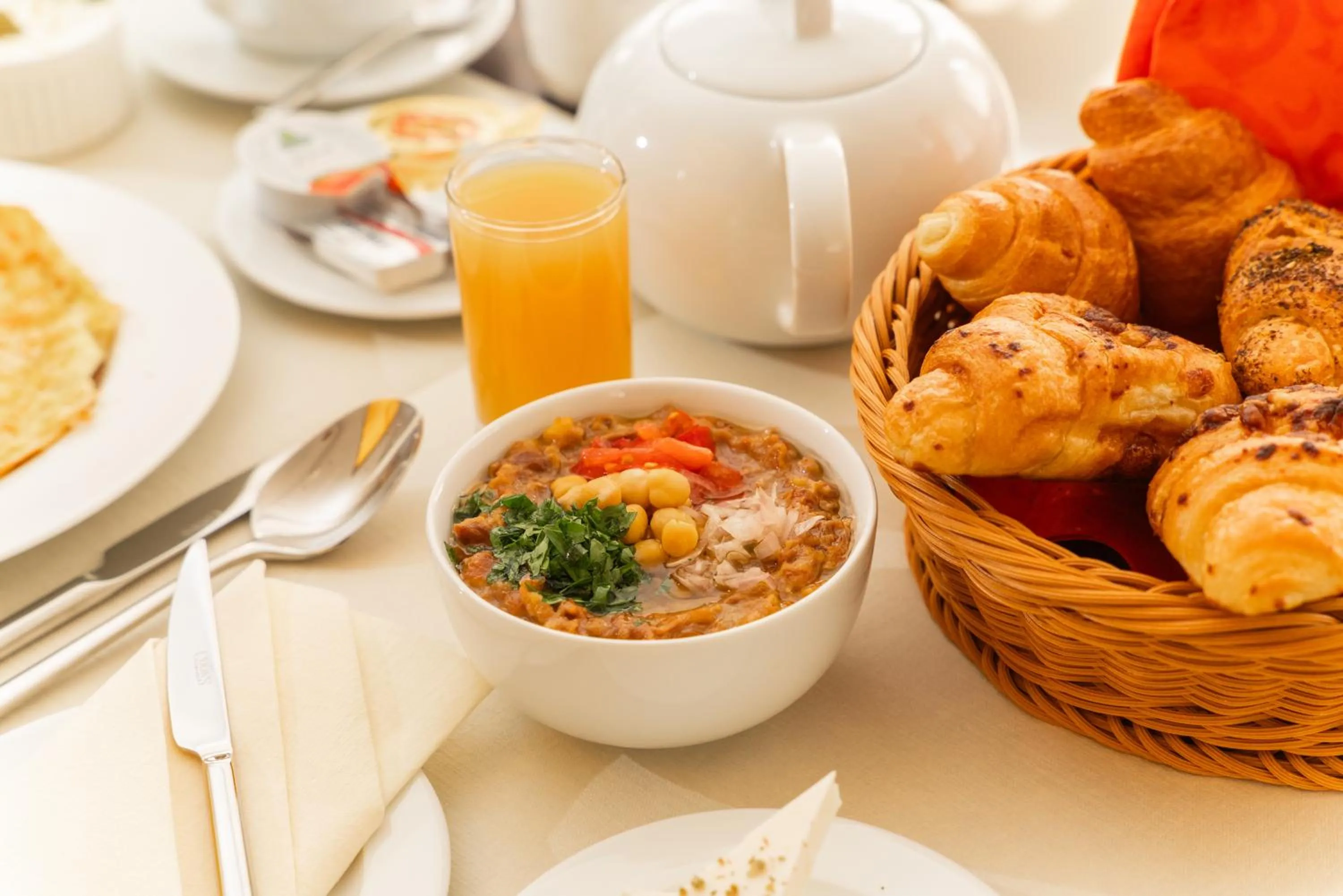 Food and drinks in Swiss Spirit Hotel & Suites Dammam Corniche