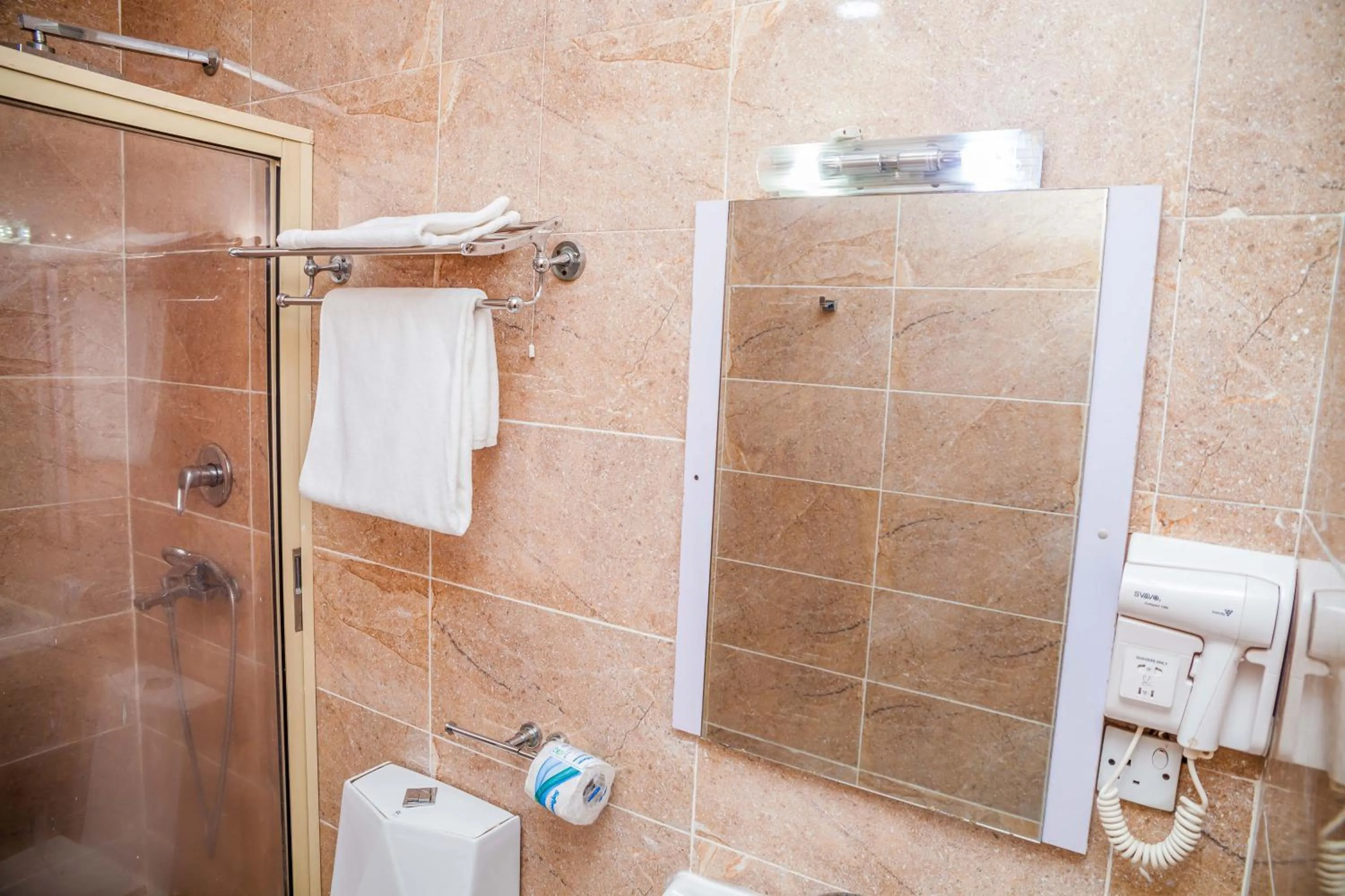 Bathroom in G61 Hotel