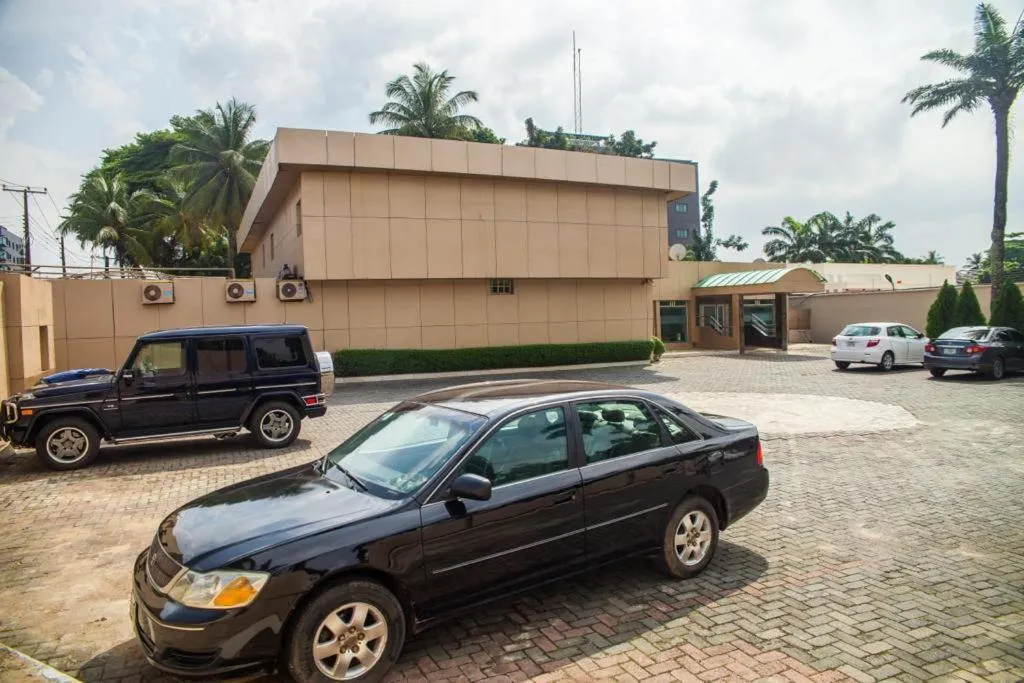 Parking in G61 Hotel