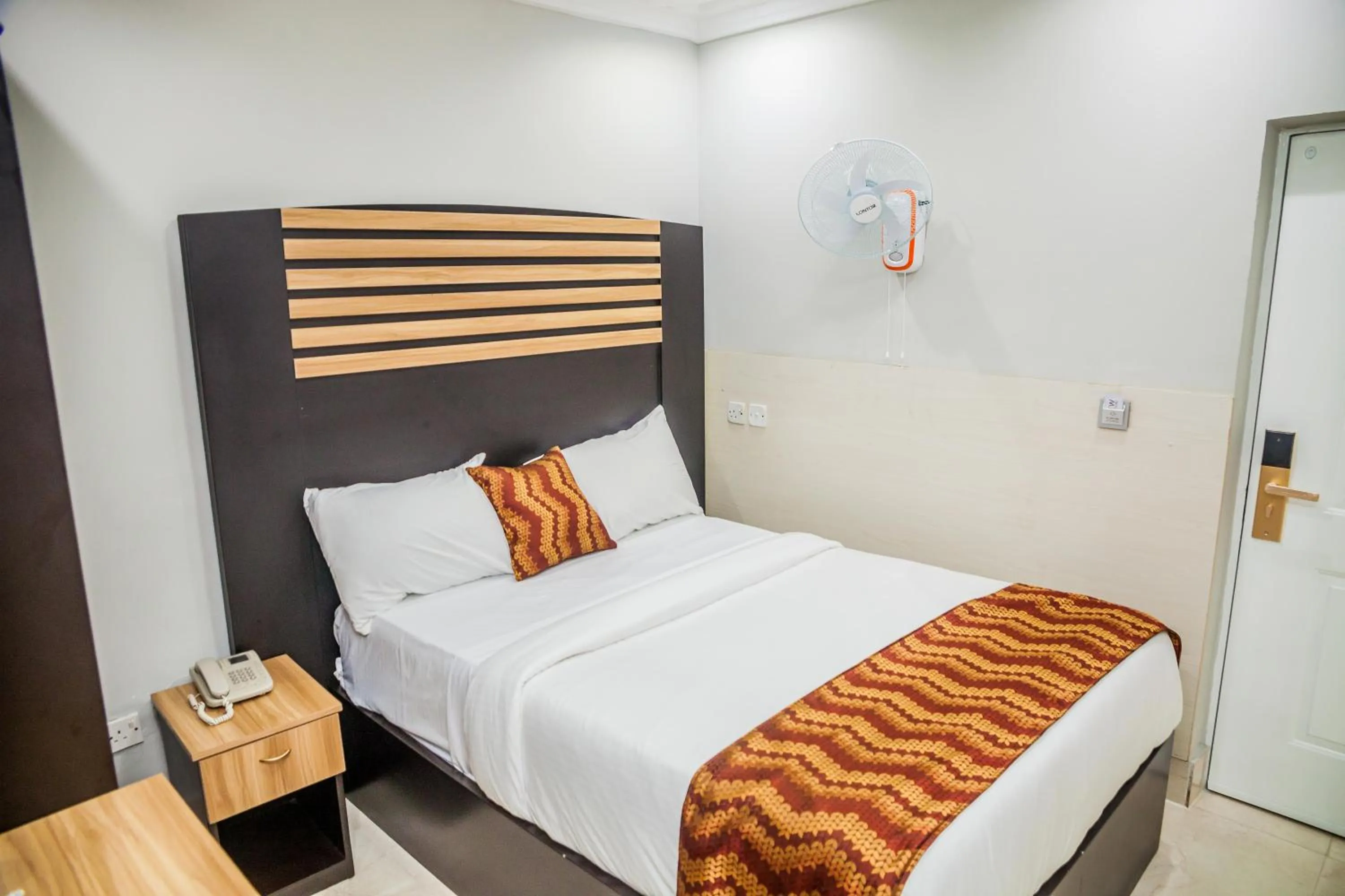 View (from property/room), Bed in G61 Hotel