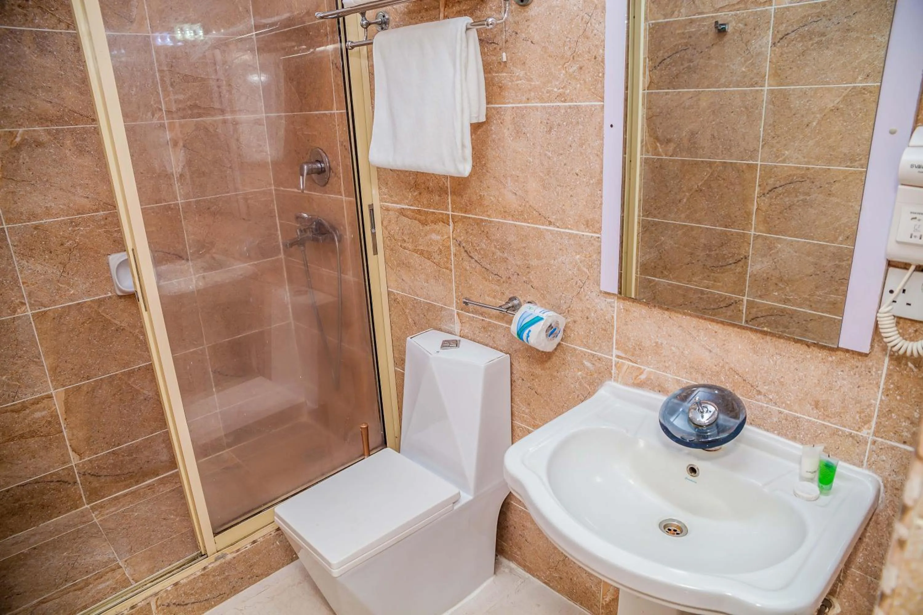 Bathroom in G61 Hotel