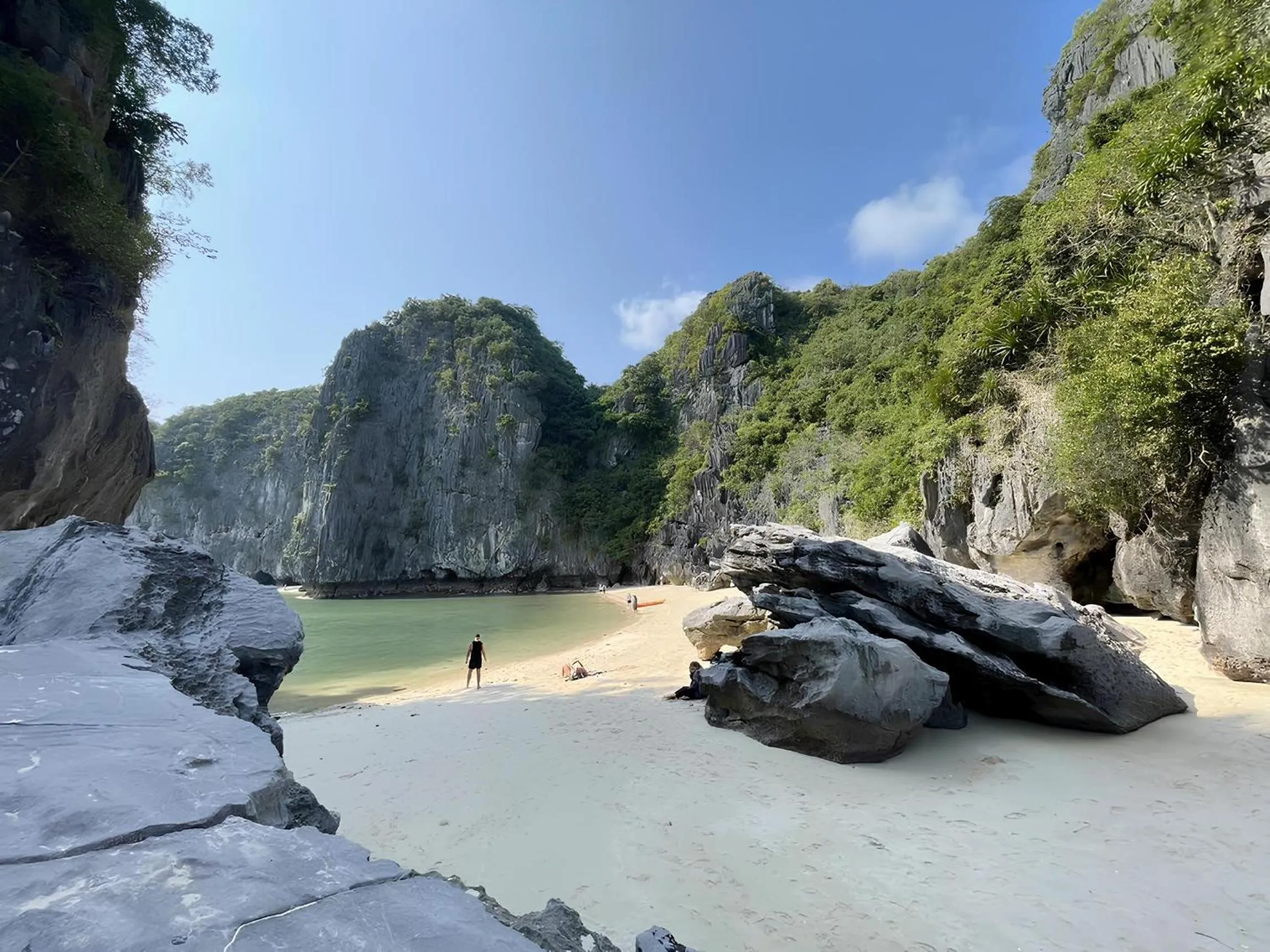 Nearby landmark in Tung Quang Hotel