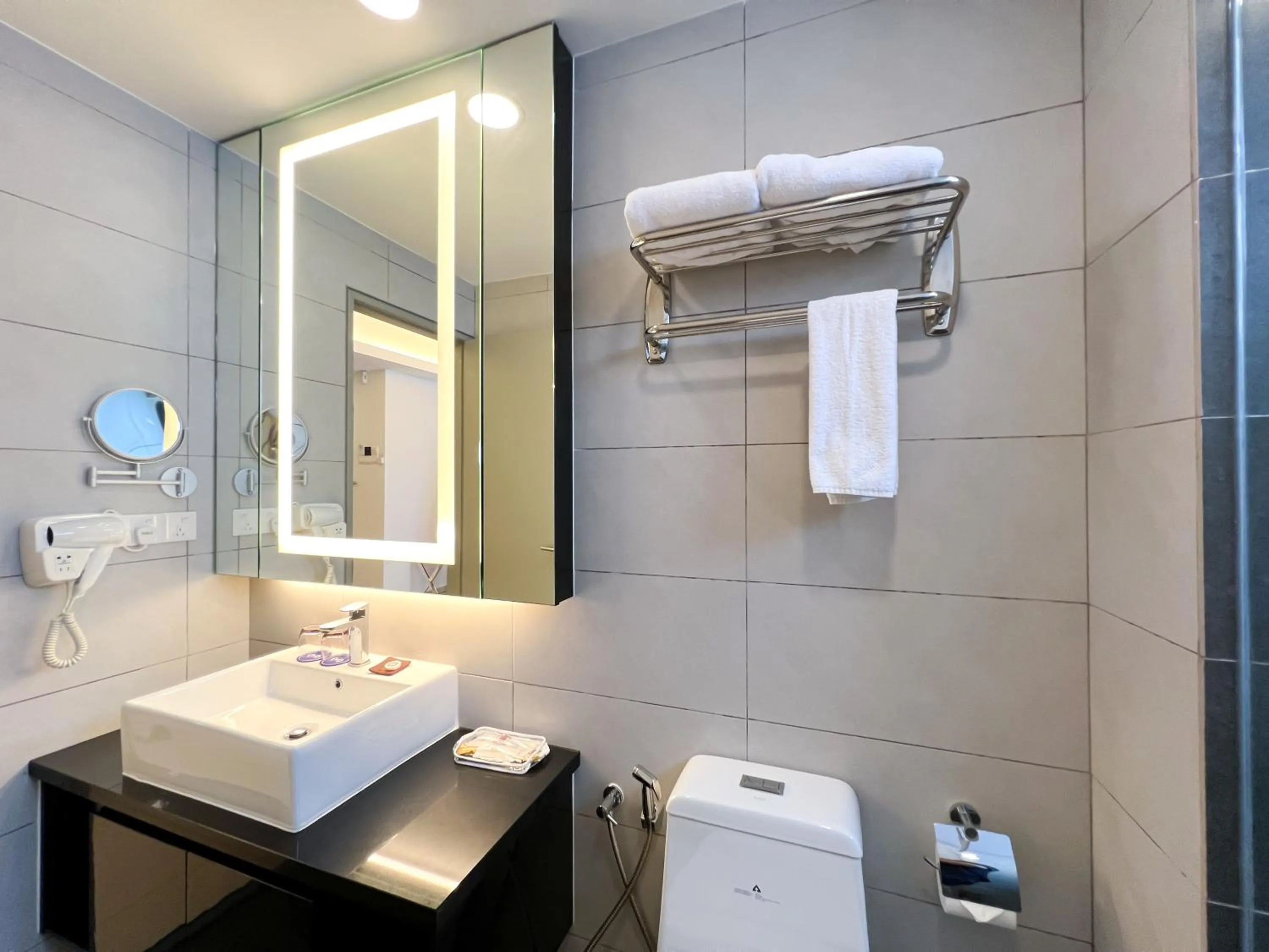 The Yanné, Onsen Hotel