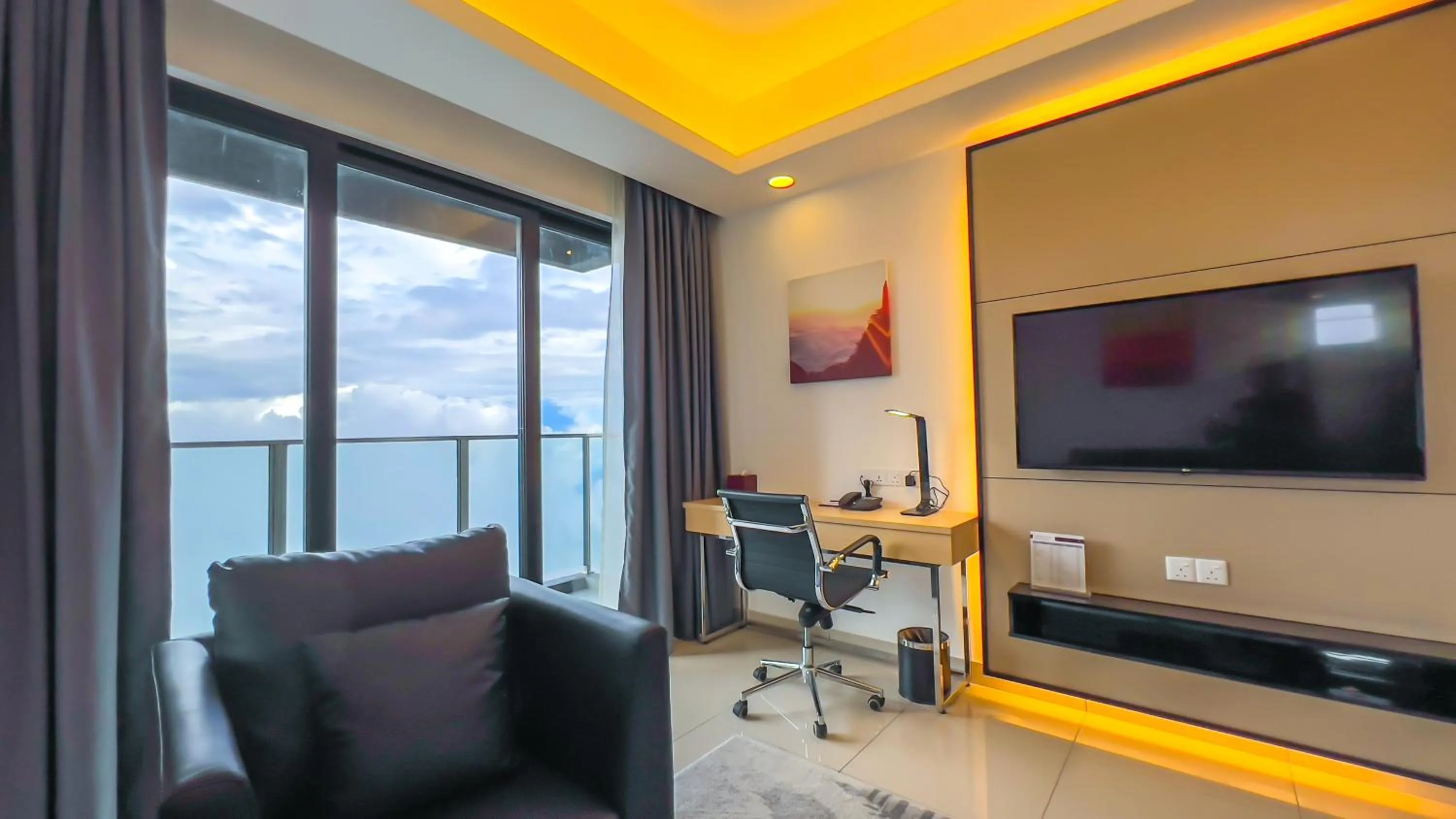 Living room in The Yanné, Onsen Hotel