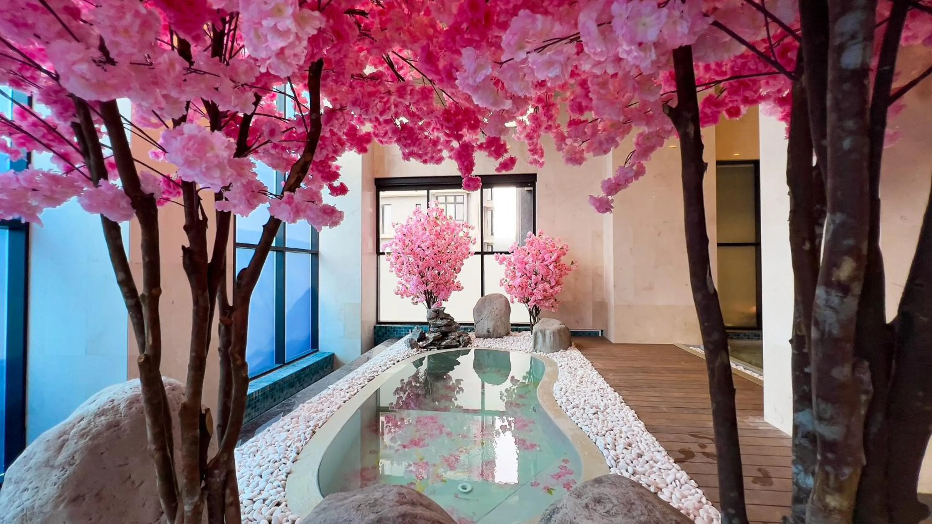 The Yanné, Onsen Hotel