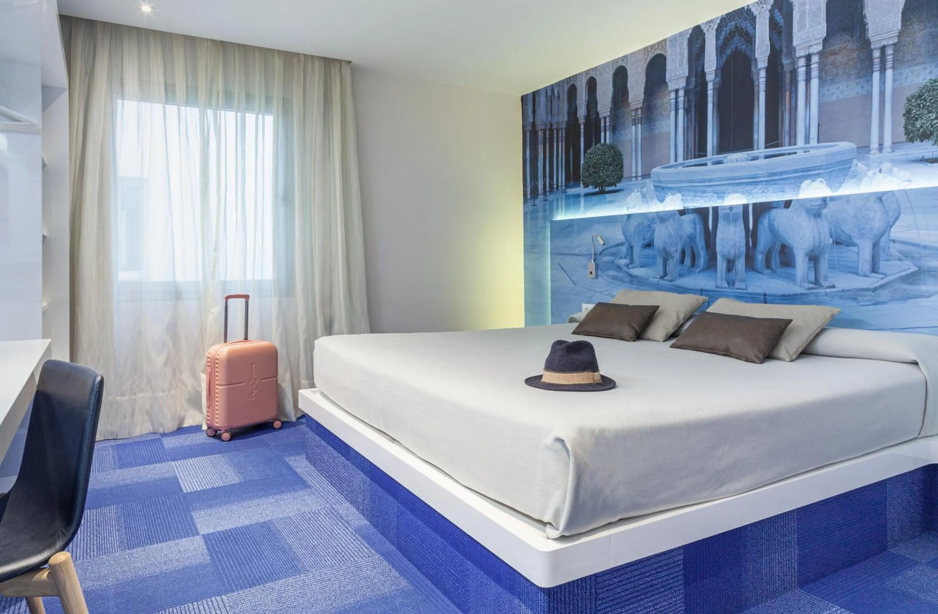 Photo of the whole room, Bed in Hotel Maciá Granada Five Senses Rooms & Suites