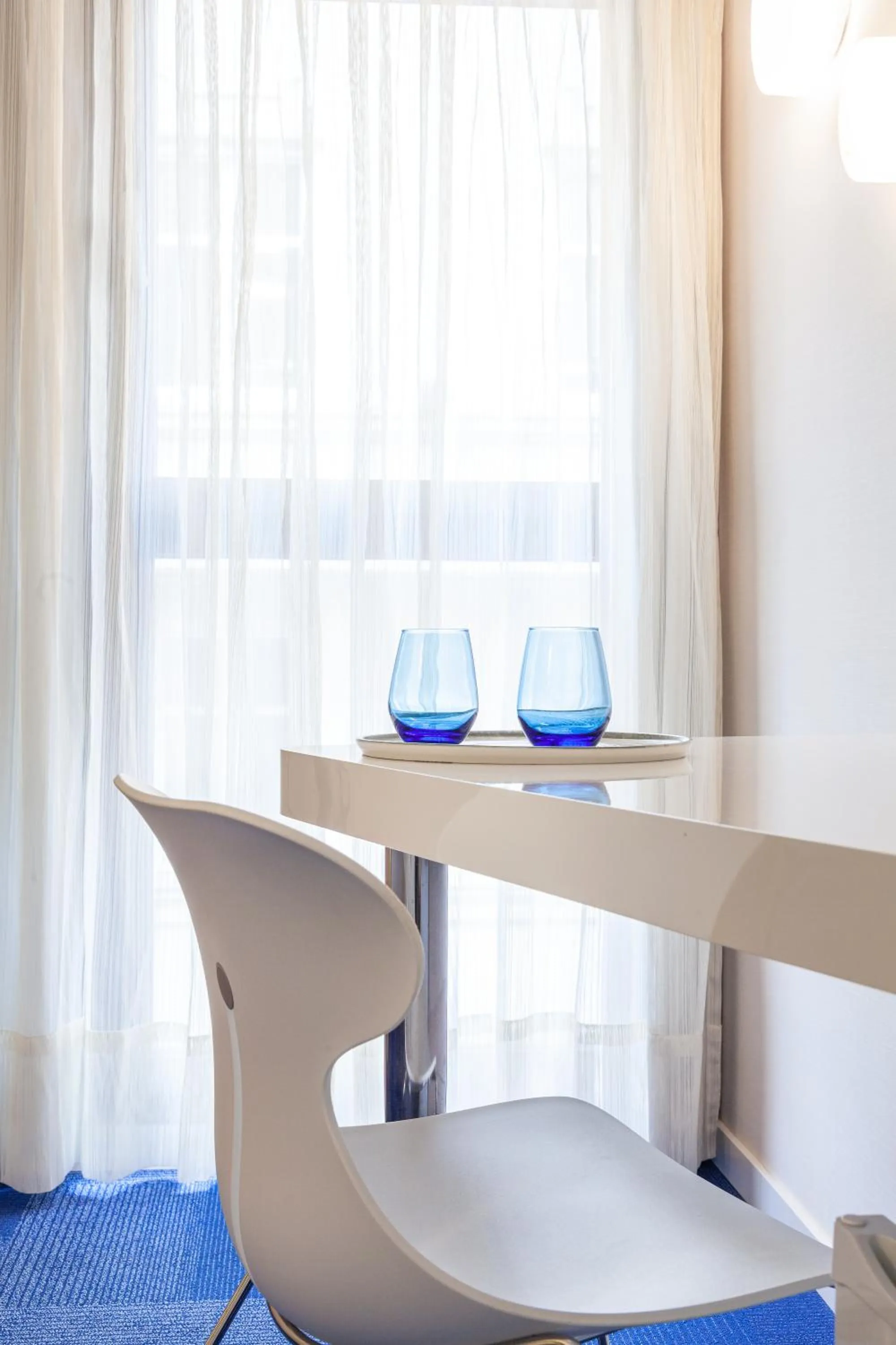 hair dresser in Hotel Maciá Granada Five Senses Rooms & Suites