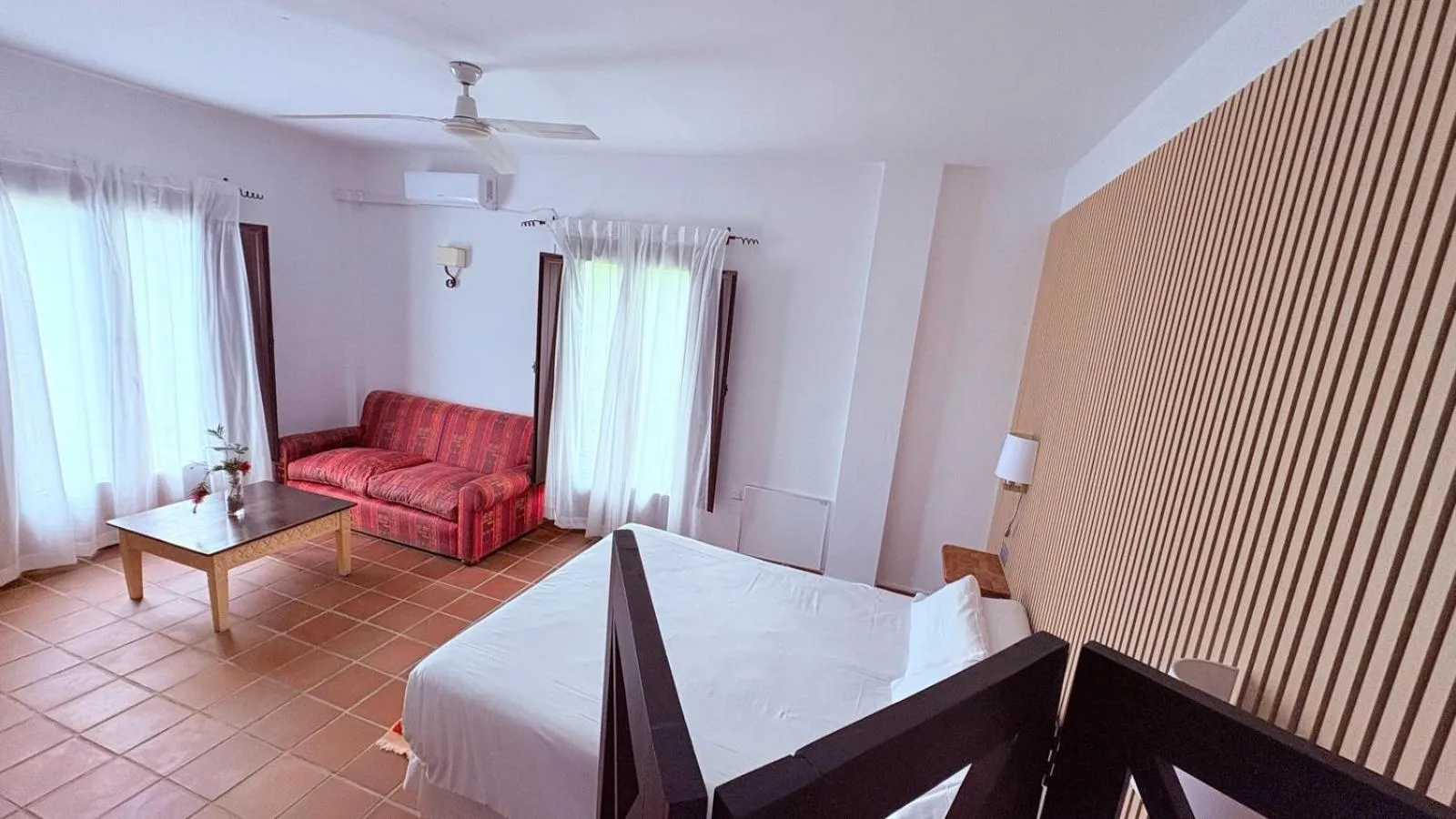 Photo of the whole room, Bed in Cerro de Hijar