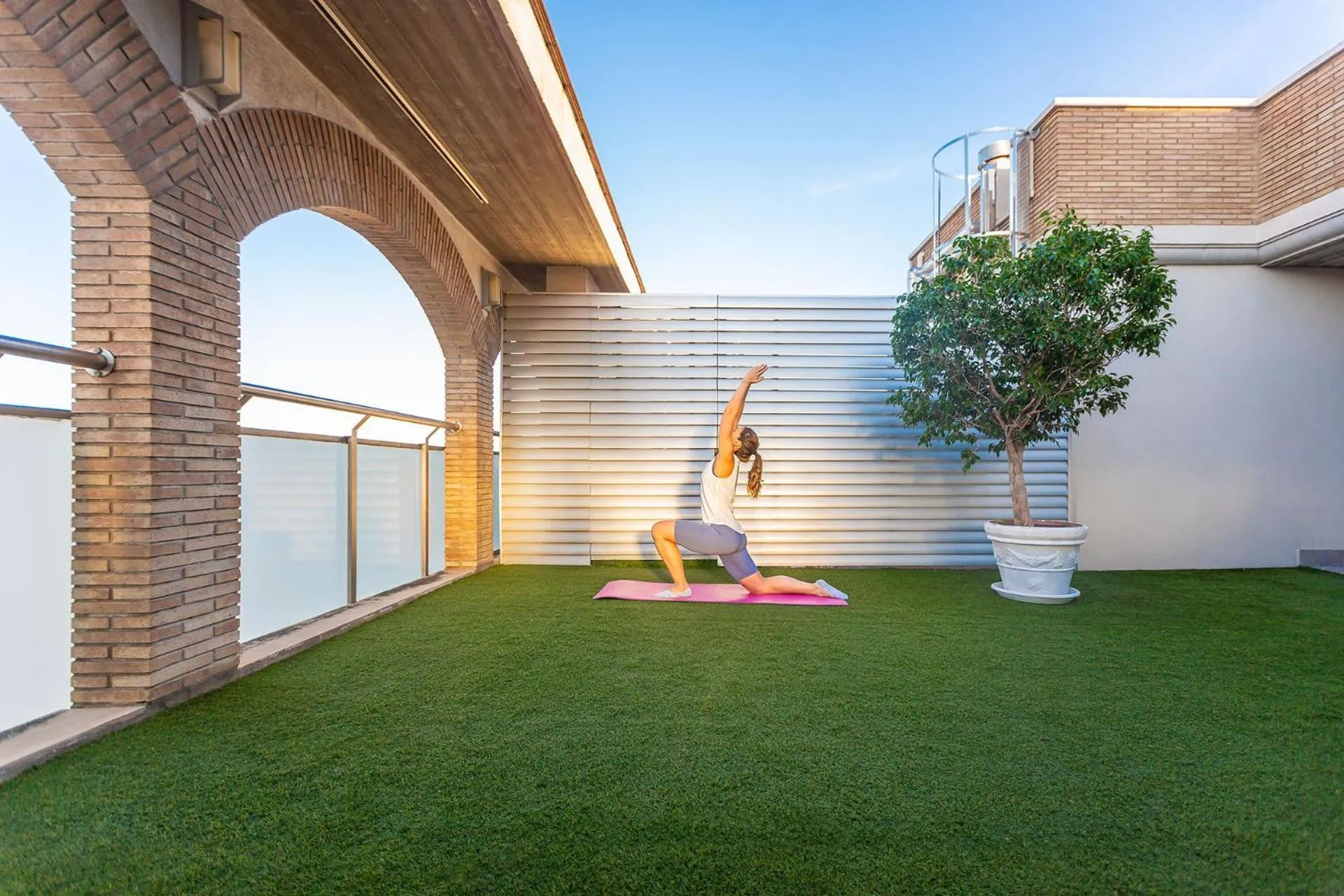 Fitness centre/facilities in Num Hotel