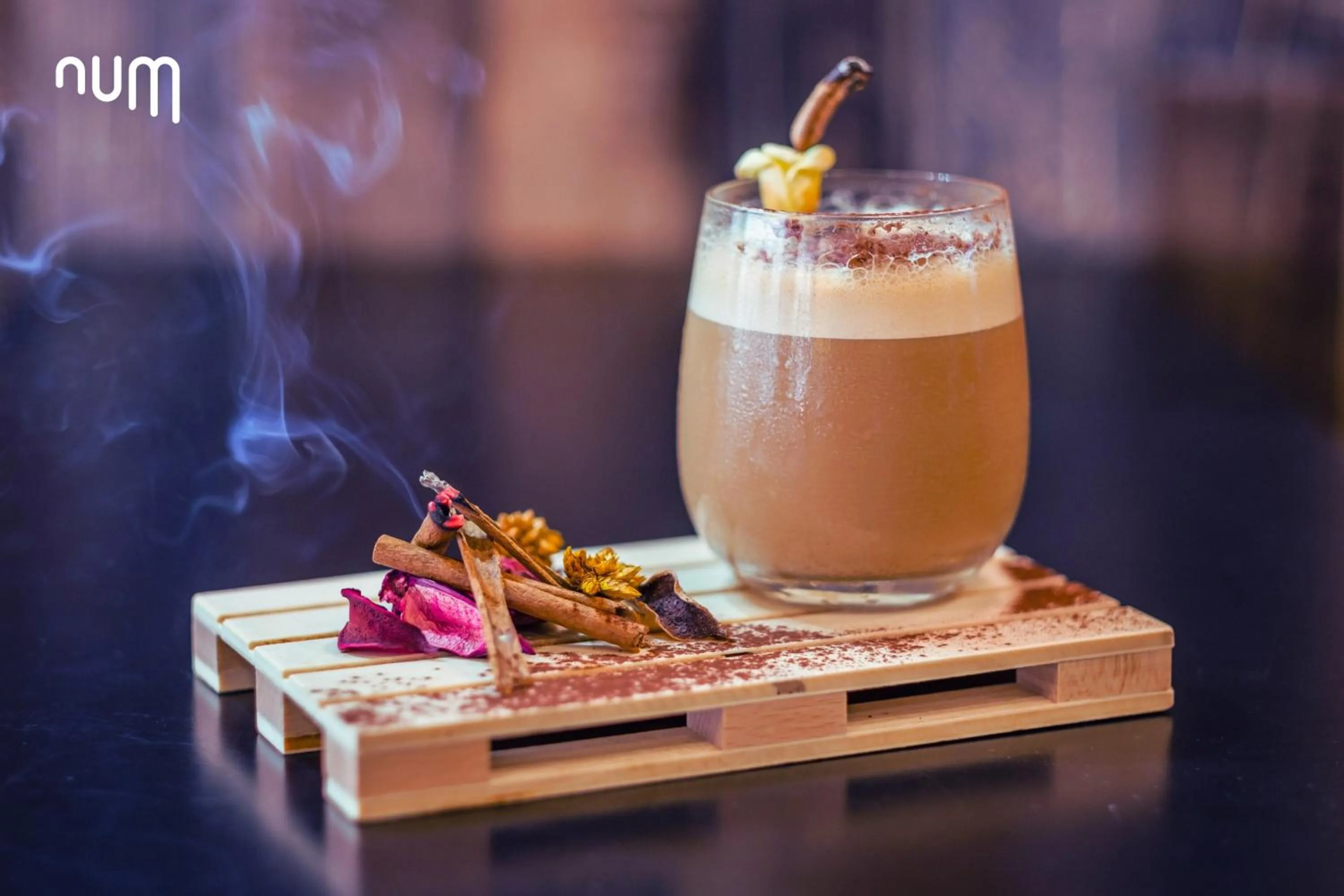 Restaurant/places to eat in Num Hotel