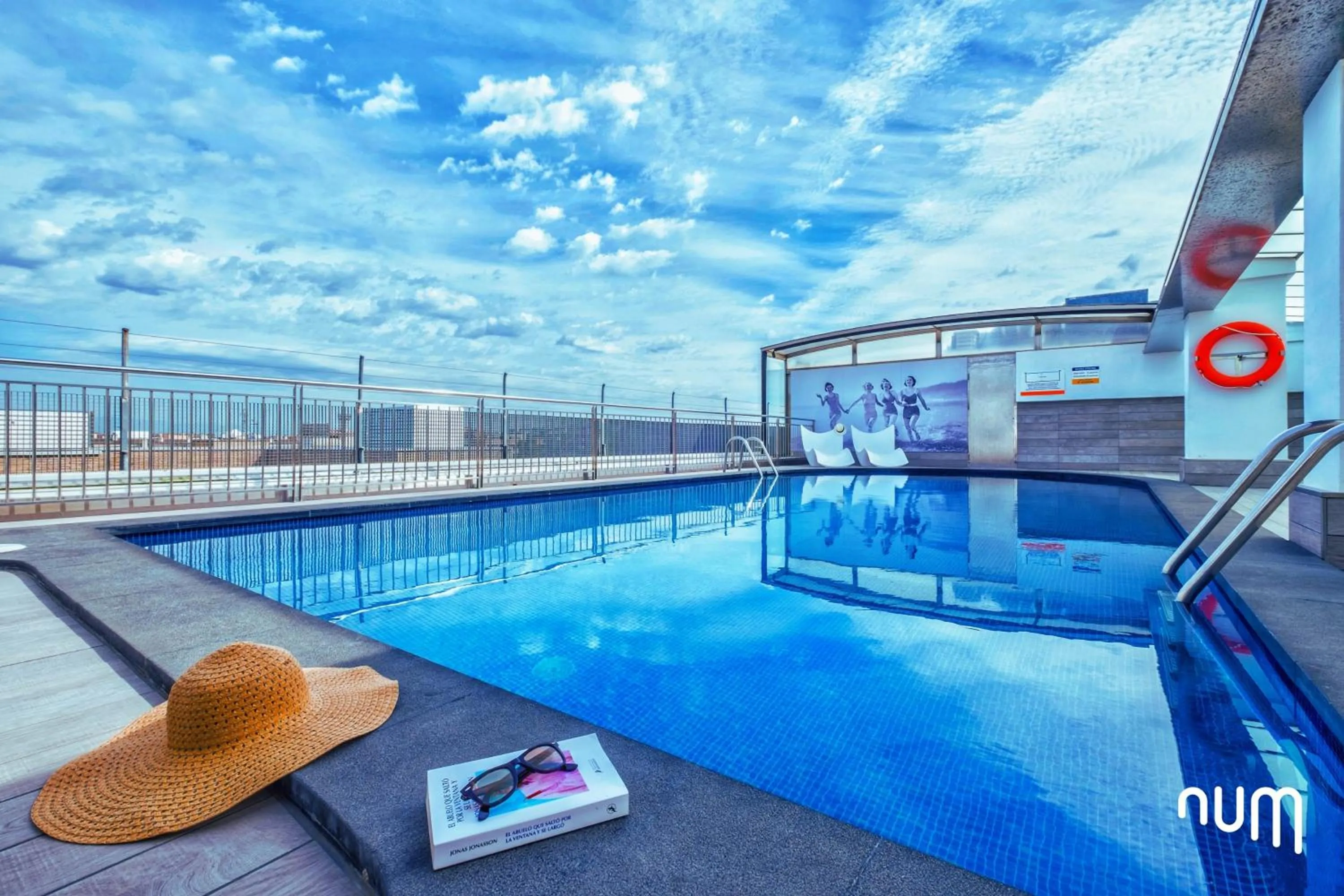 Swimming pool in Num Hotel