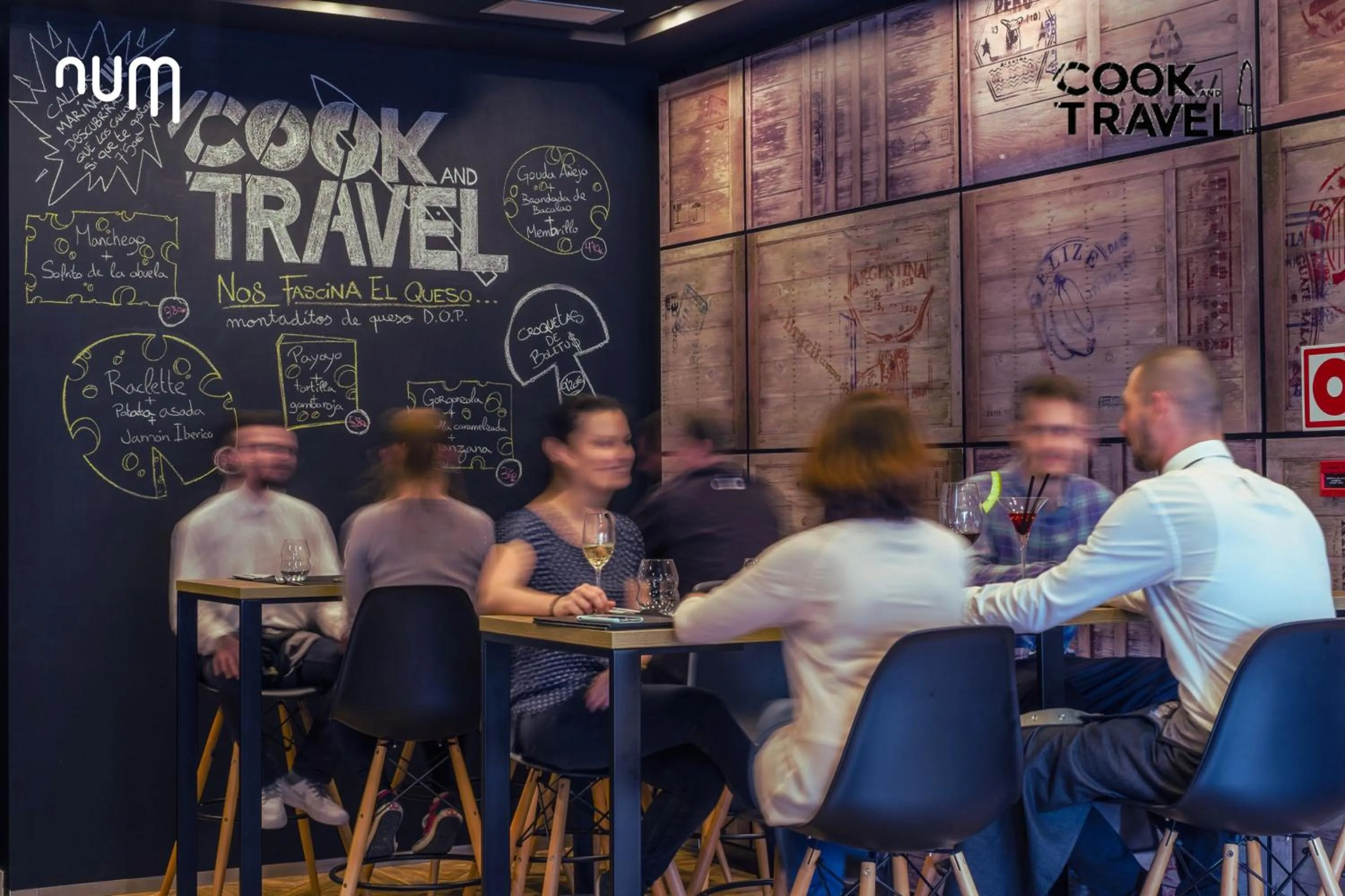 Restaurant/places to eat in Num Hotel