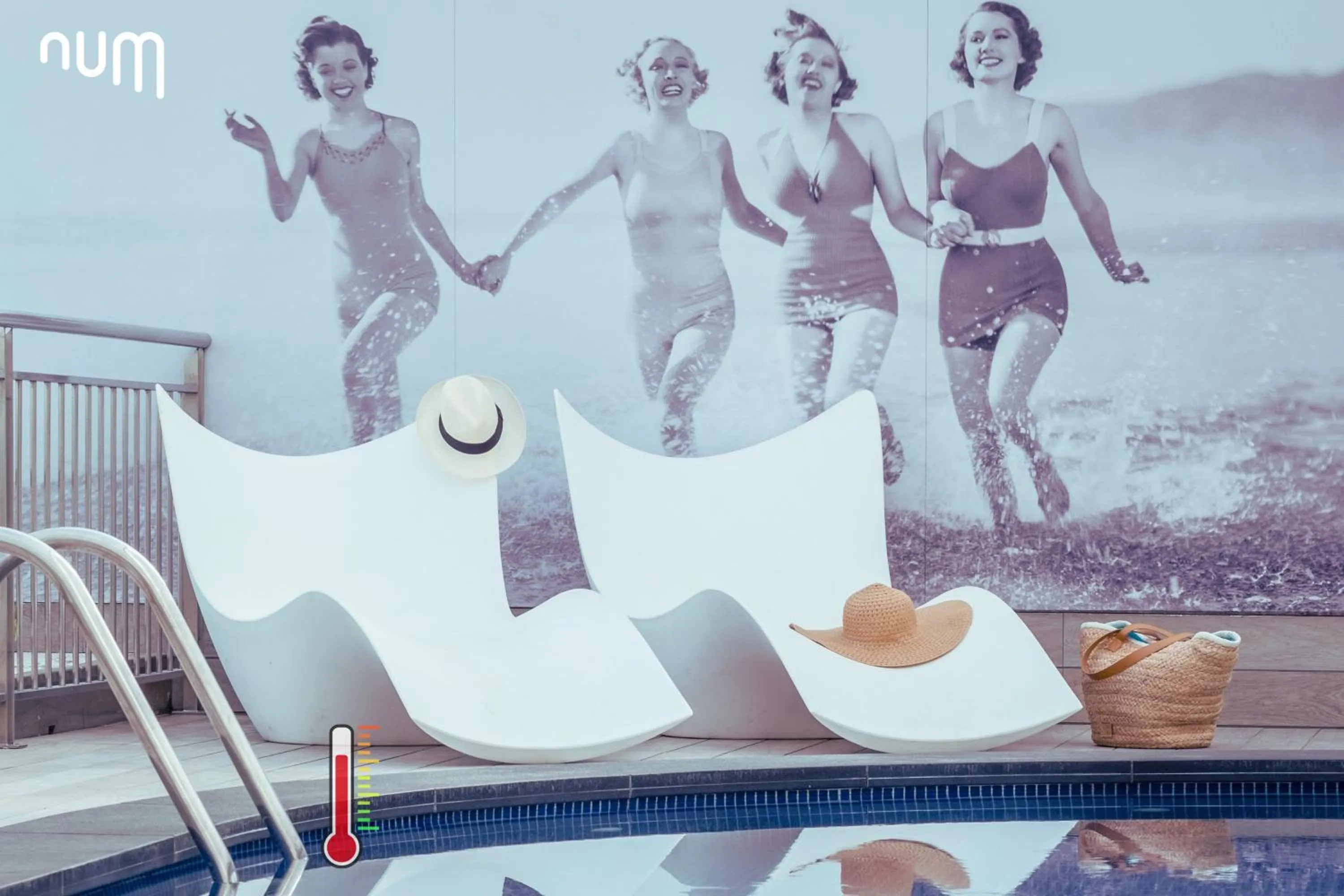 Swimming pool in Num Hotel