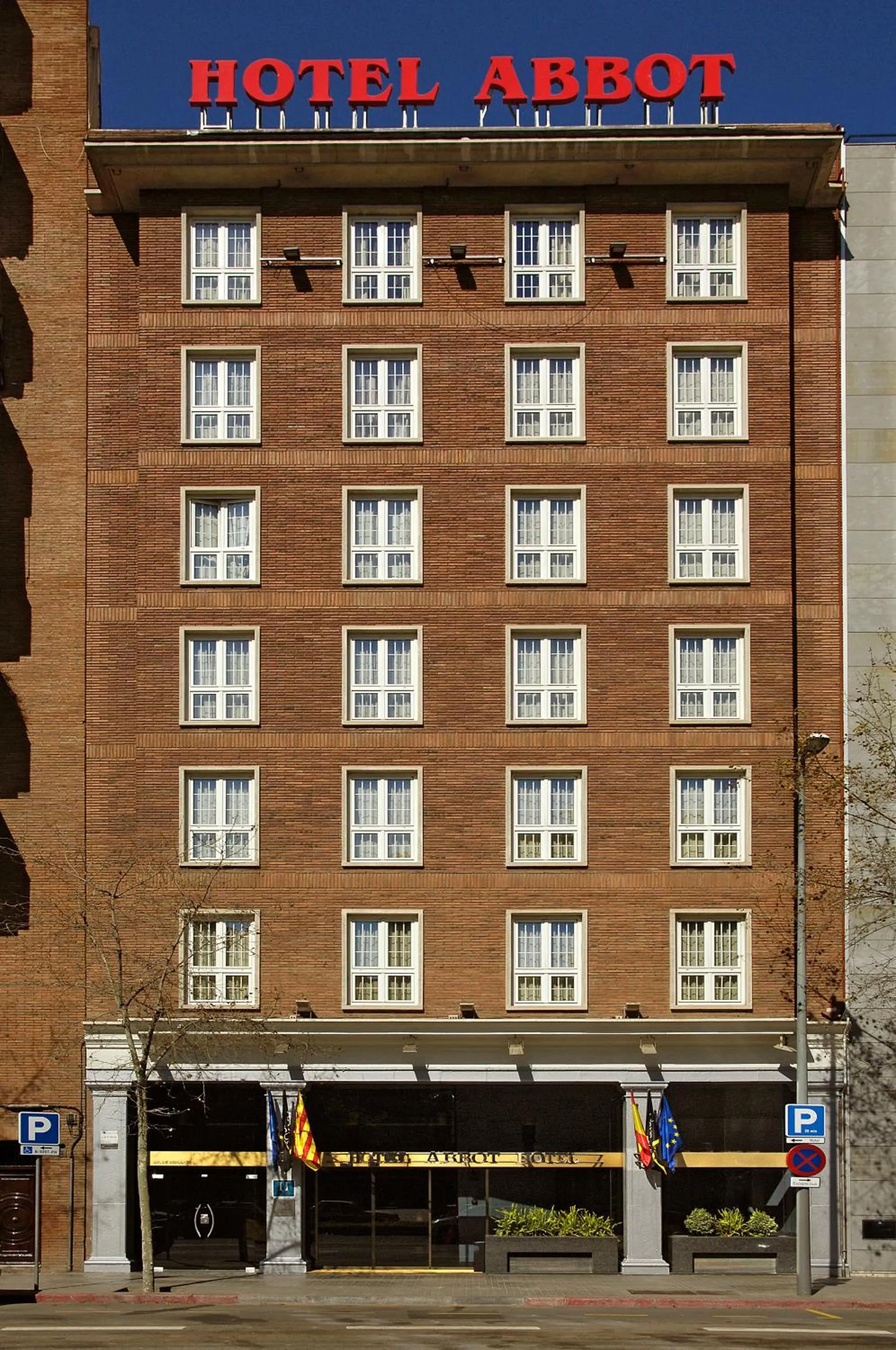 Facade/entrance in Hotel Abbot