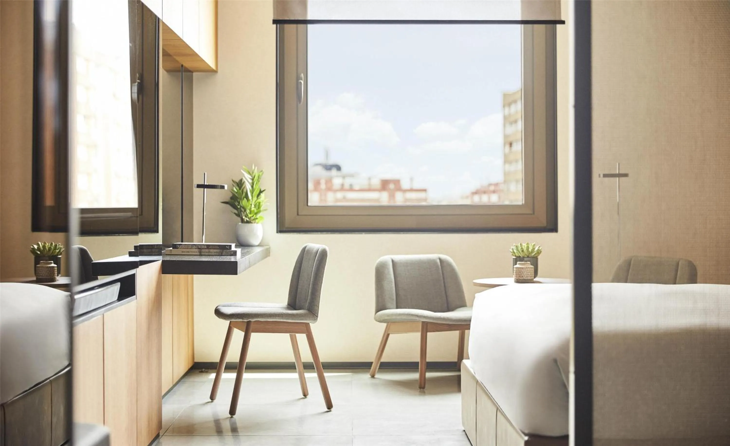 Bedroom, Bed in Grand Hyatt Barcelona