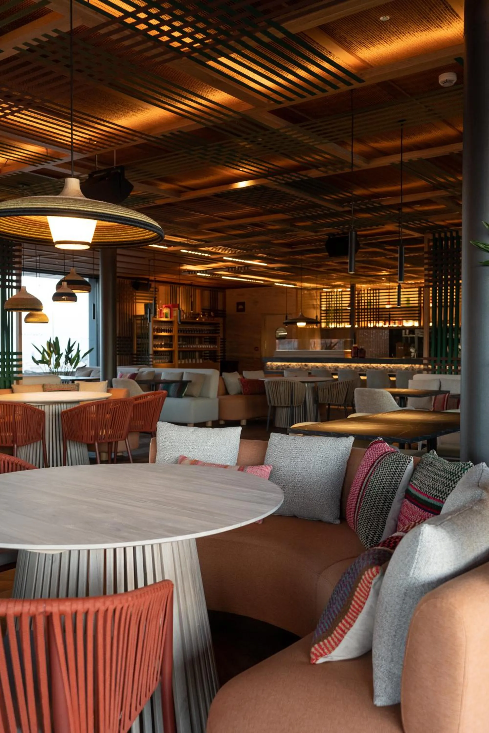 Restaurant/places to eat in Grand Hyatt Barcelona