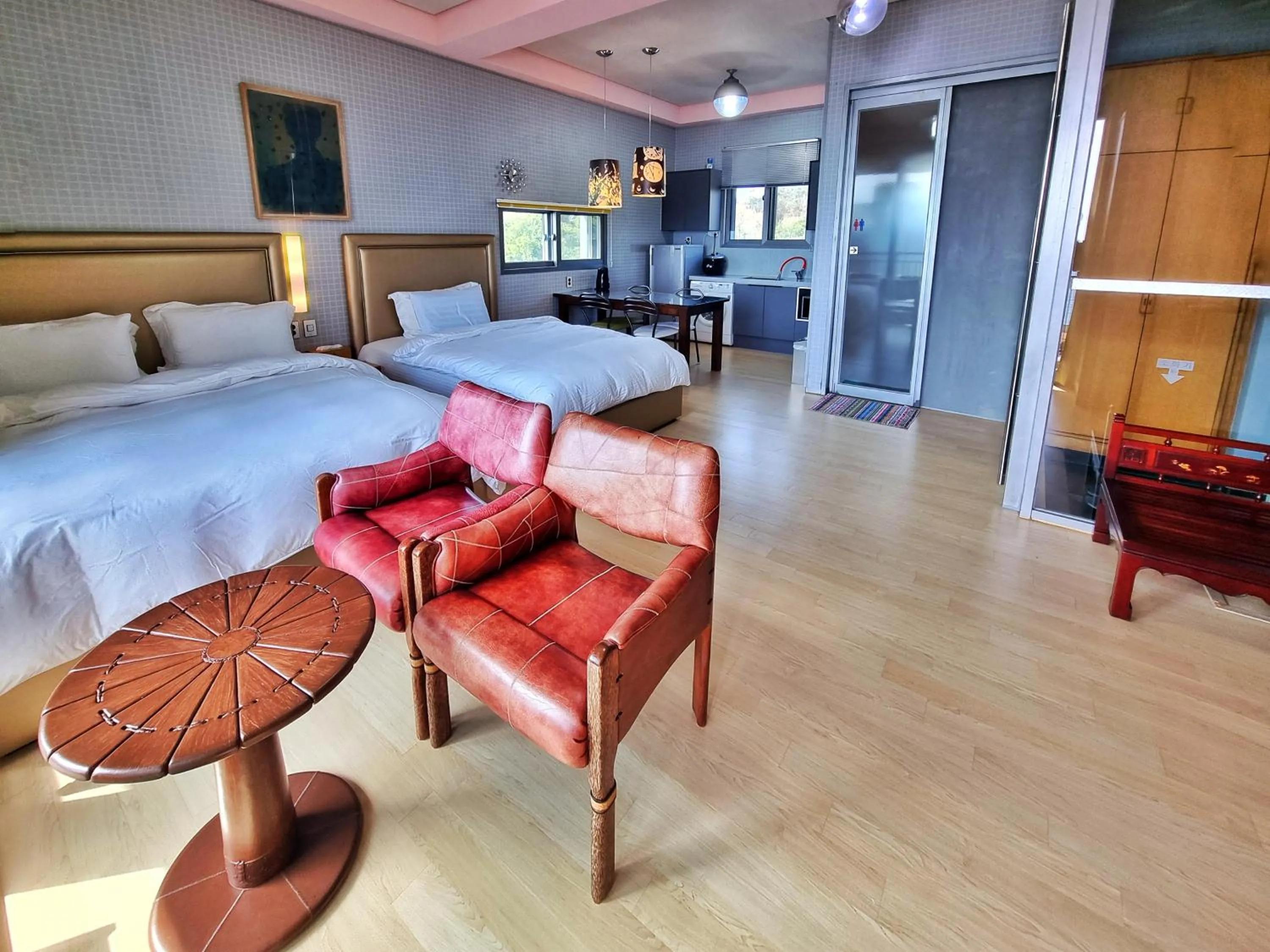 Photo of the whole room, Bed in OROJEJU